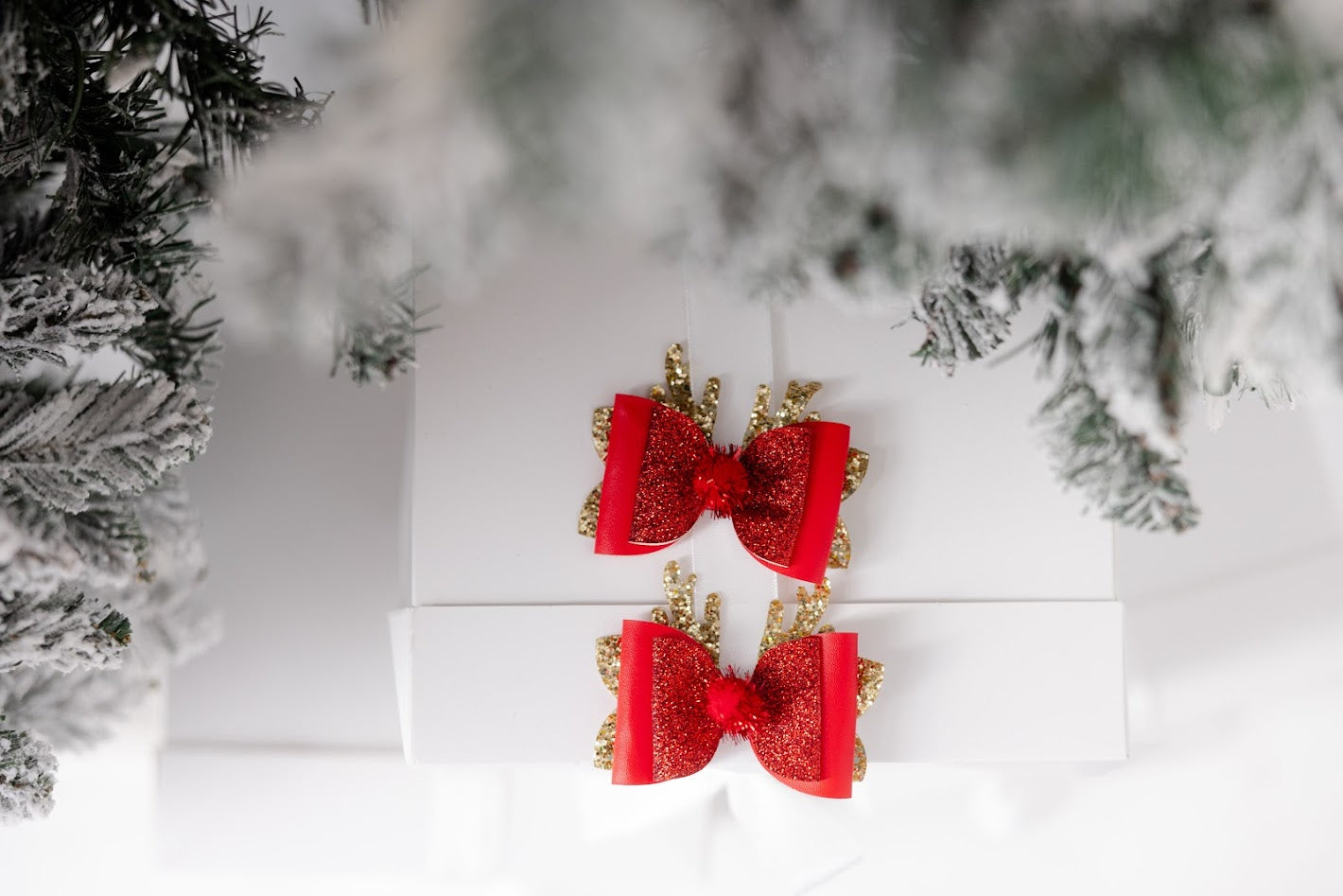 Red-Nose Sparkle Hair Bow Set