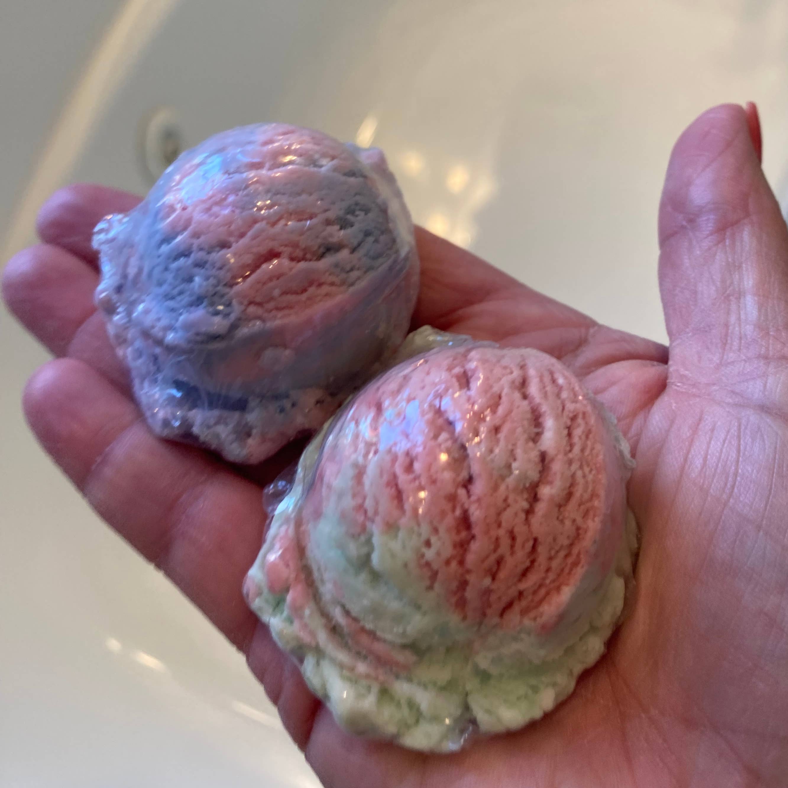 Bubble Scoops Solid Bubble Bath RAINBOW SHERBET