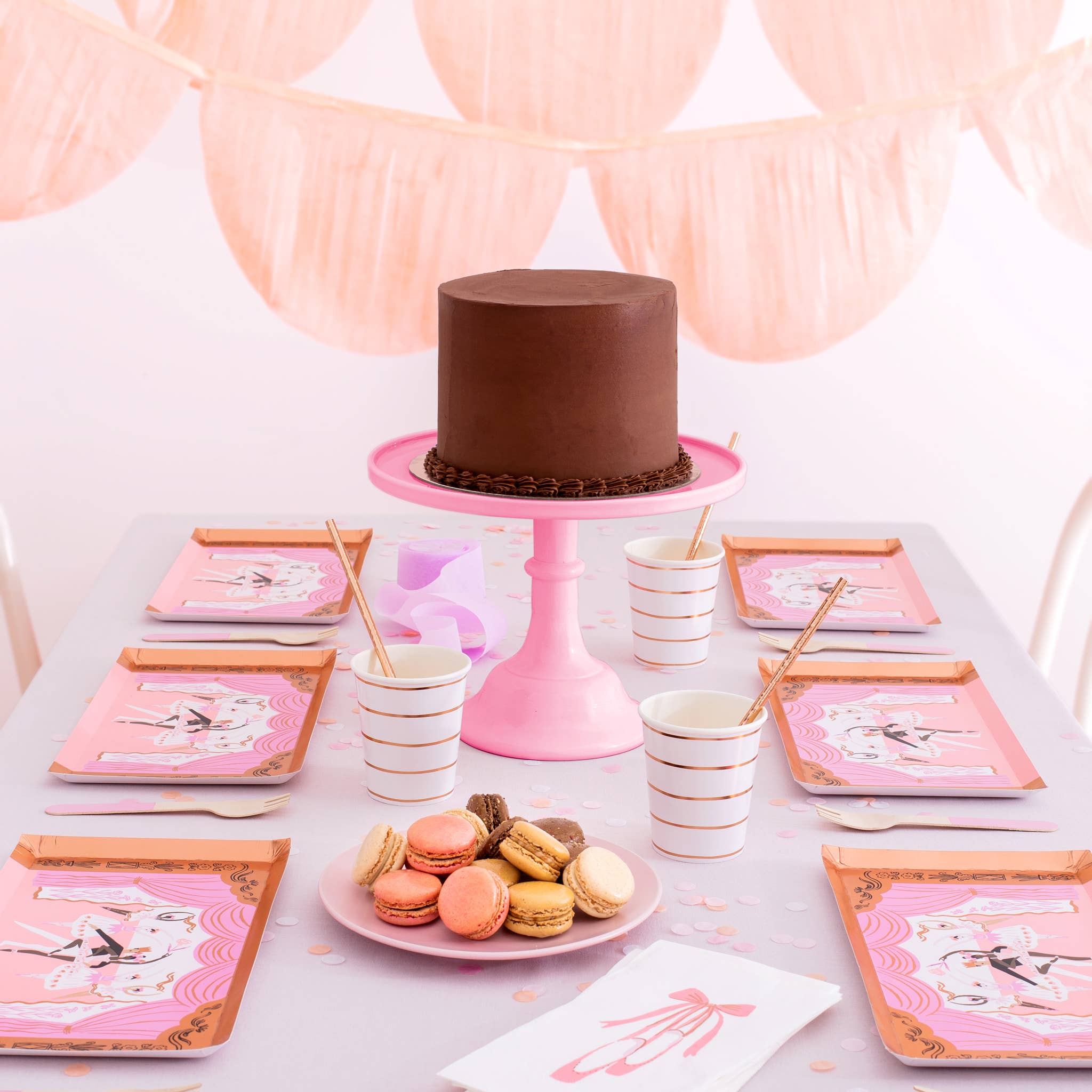 Pirouette Large Plates - 8 PK