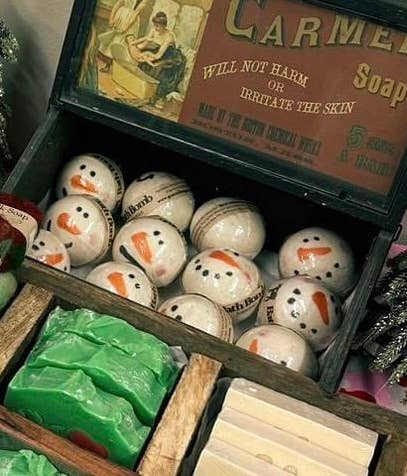 Goat Milk Bath Bomb - SNOWMAN: Clear Packaging No Label