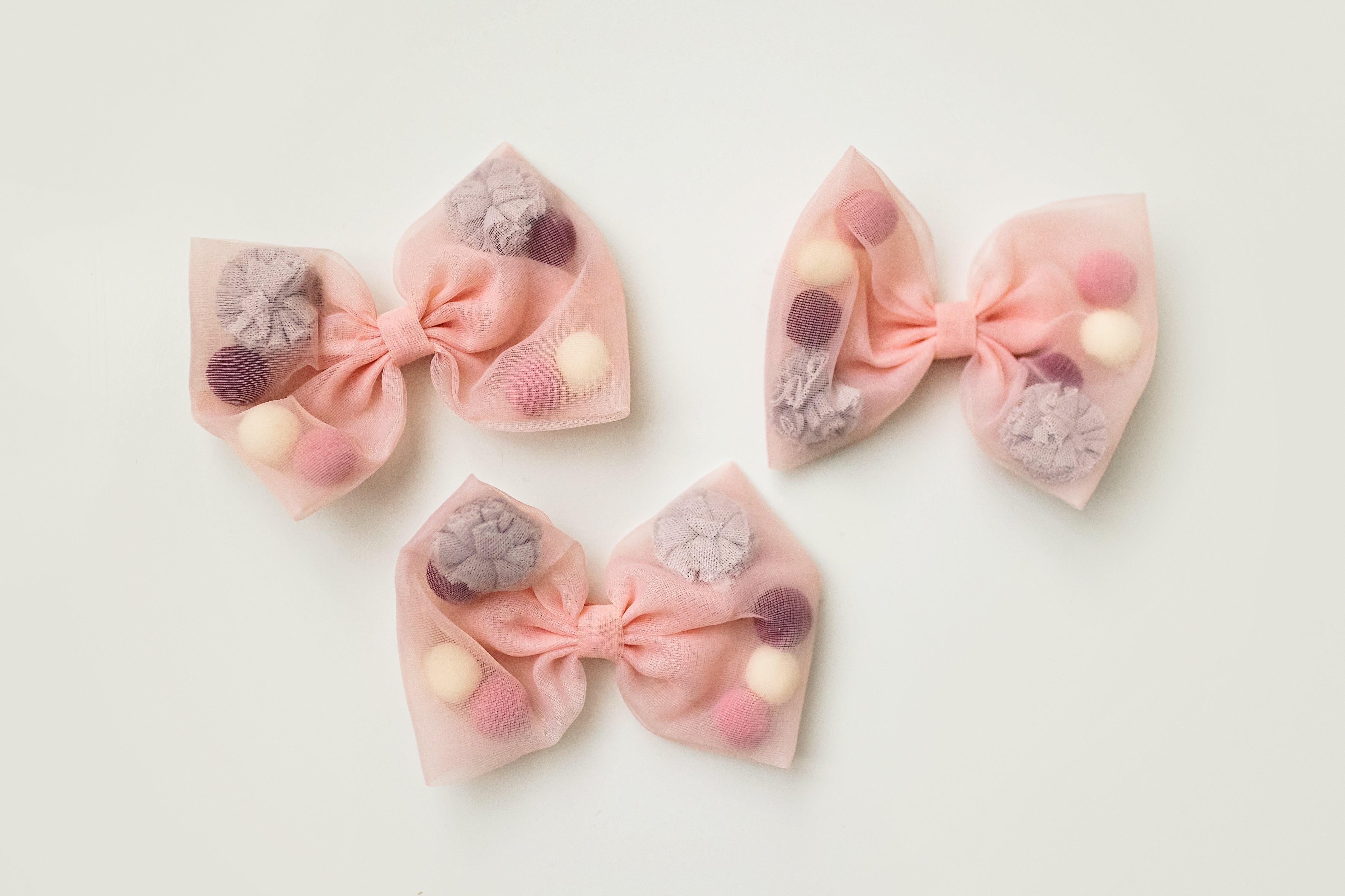 Mesh Pom Pom Bow - Fairytale
