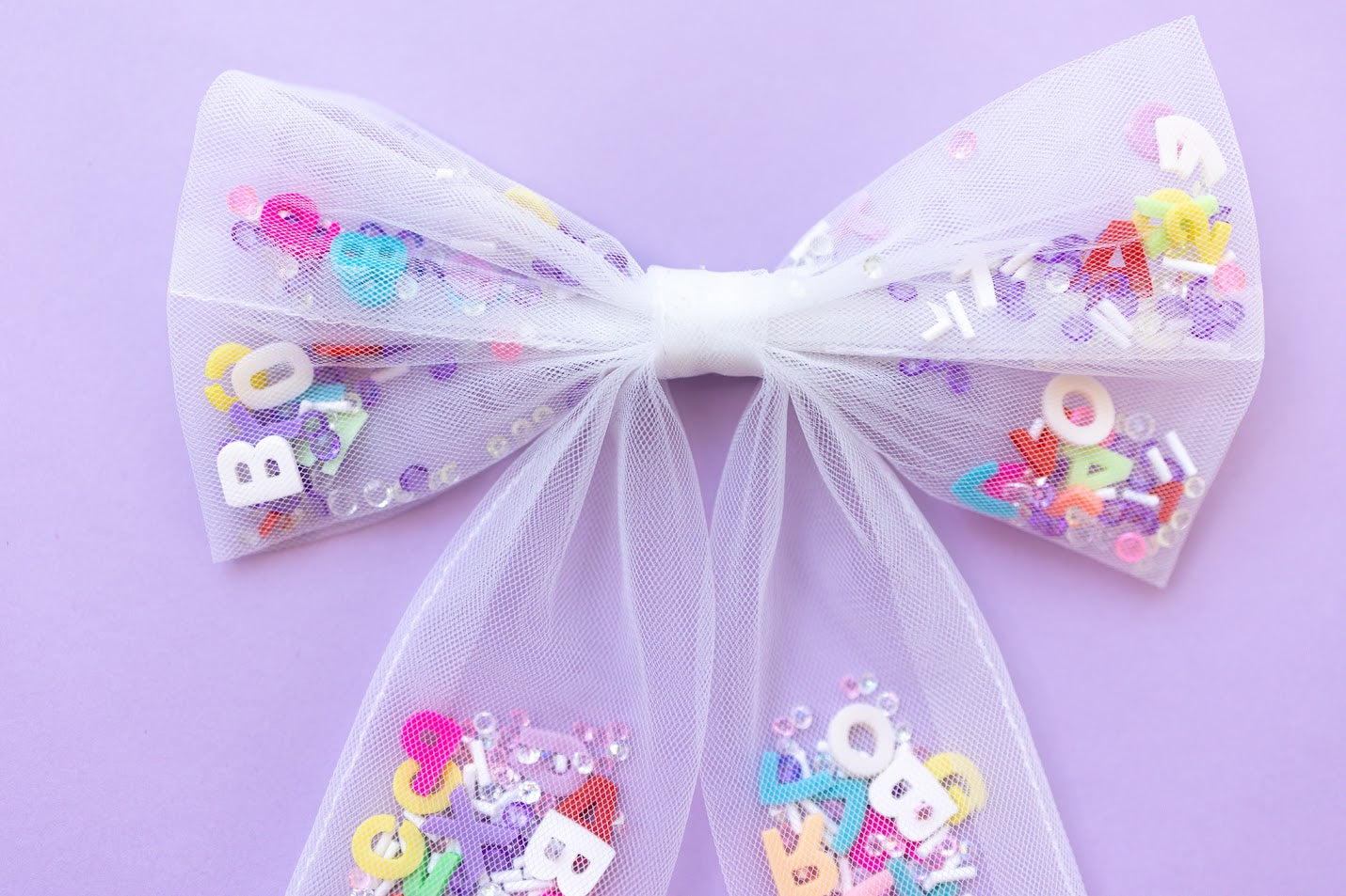 Mesh Shaker Bow - Campus Chic