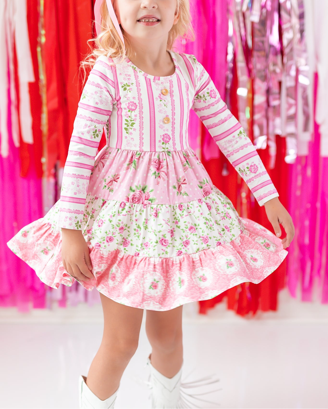 Model is wearing a 5T