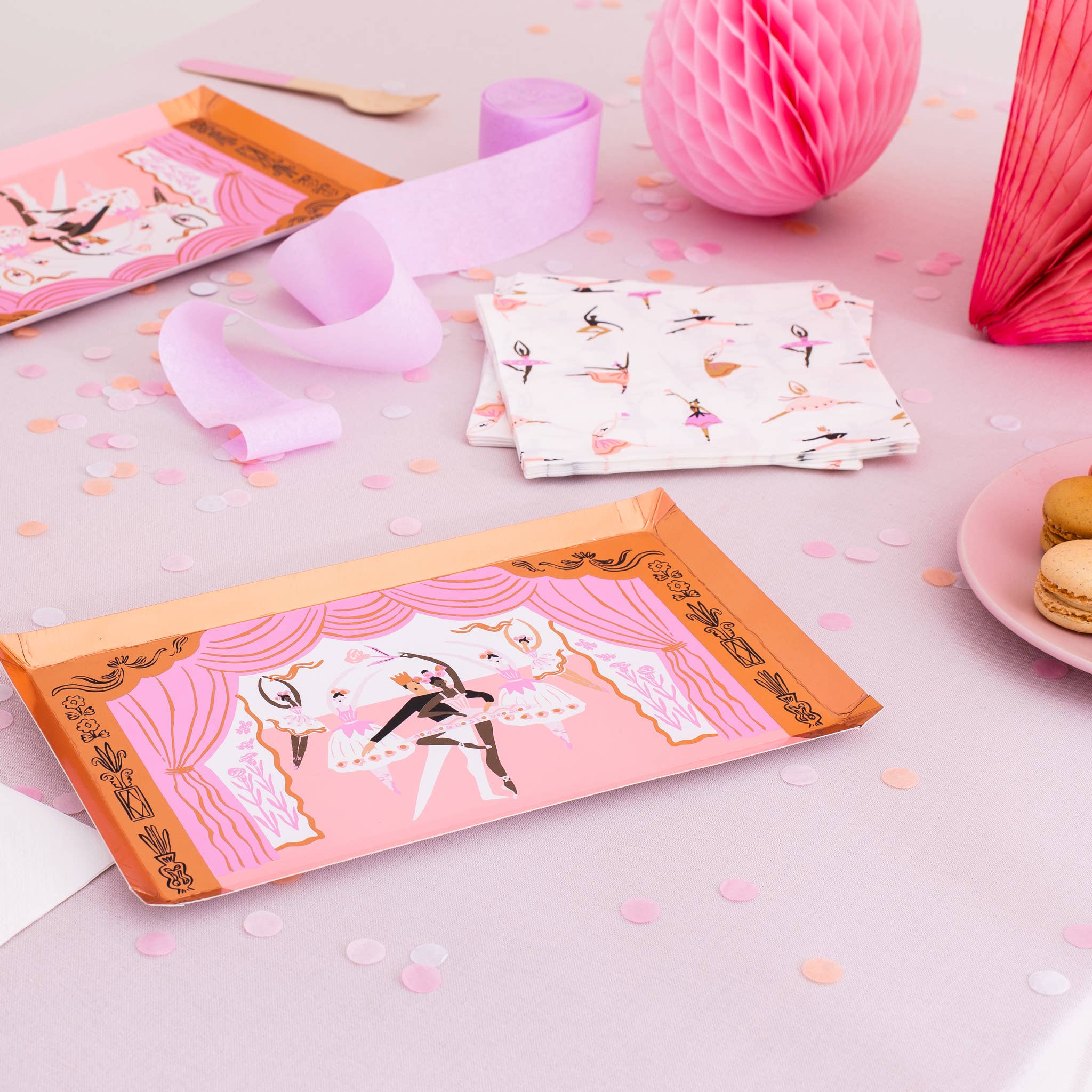 Pirouette Large Napkins - 16 PK
