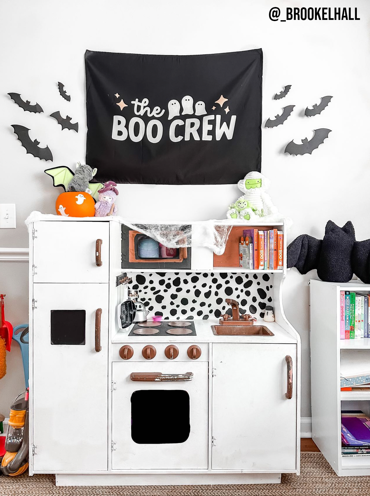 Boo Crew Banner 36 X 26"