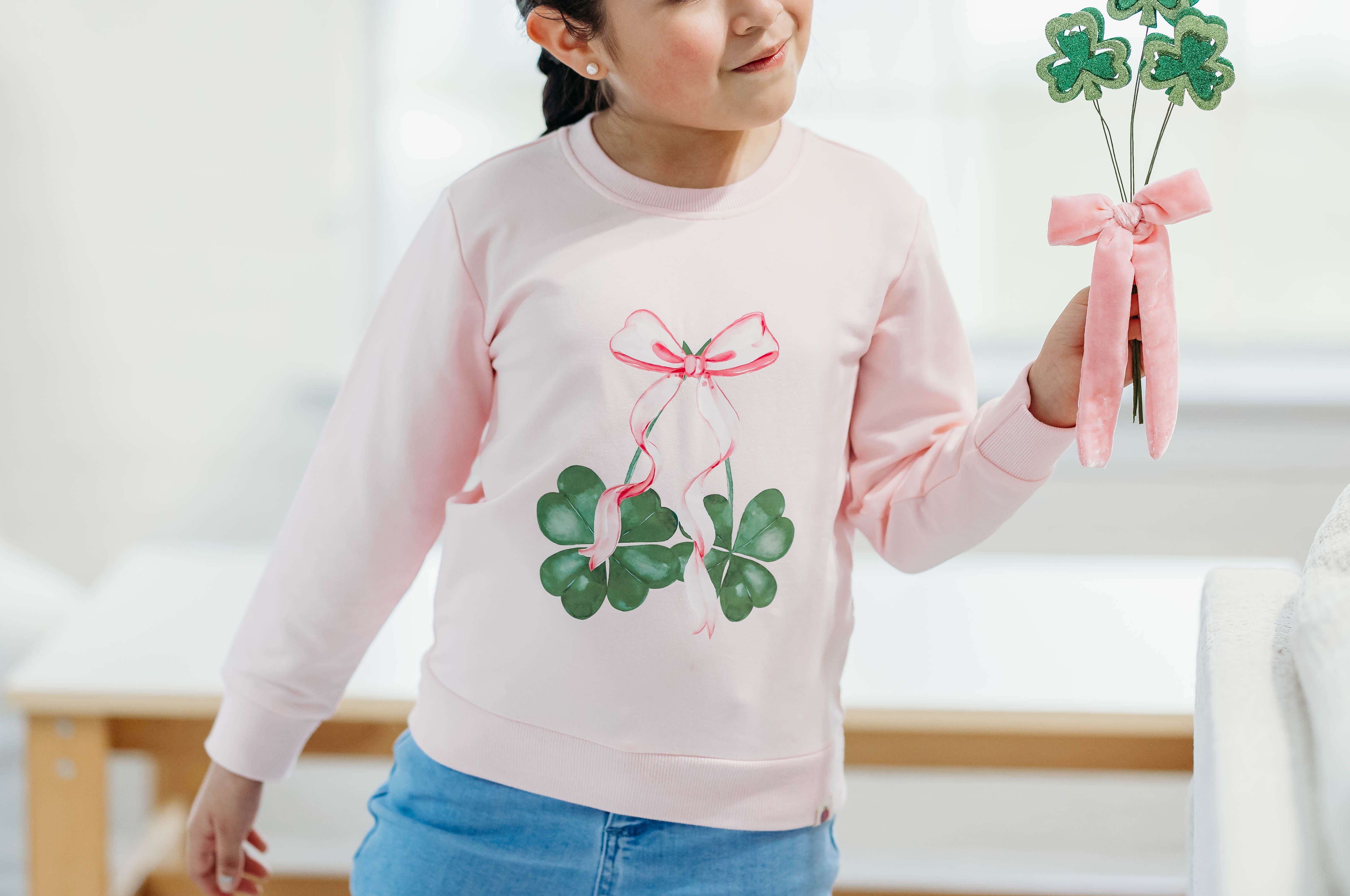 Sweater - Coquette Clover