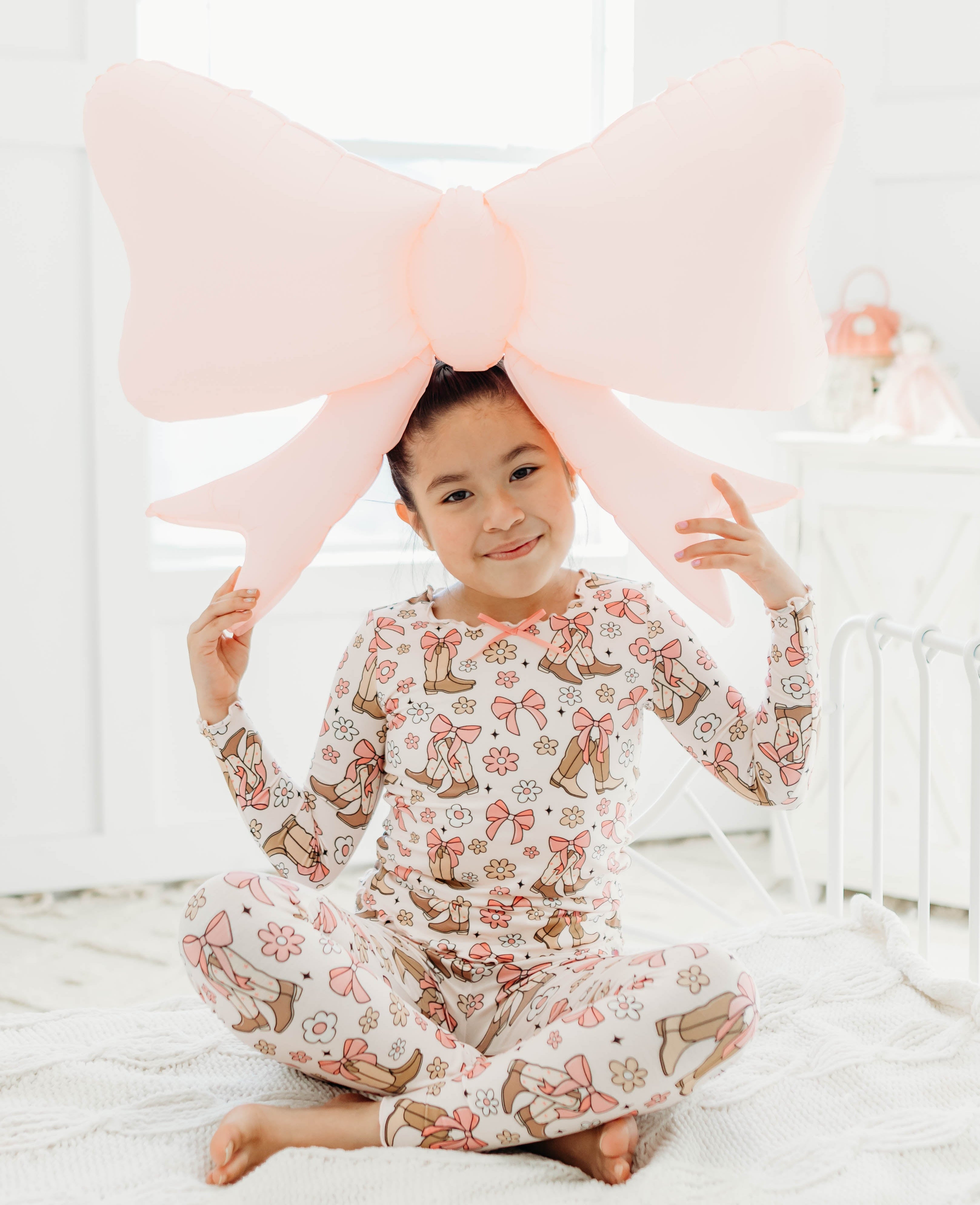 Loungewear Set - Boots & Blossoms