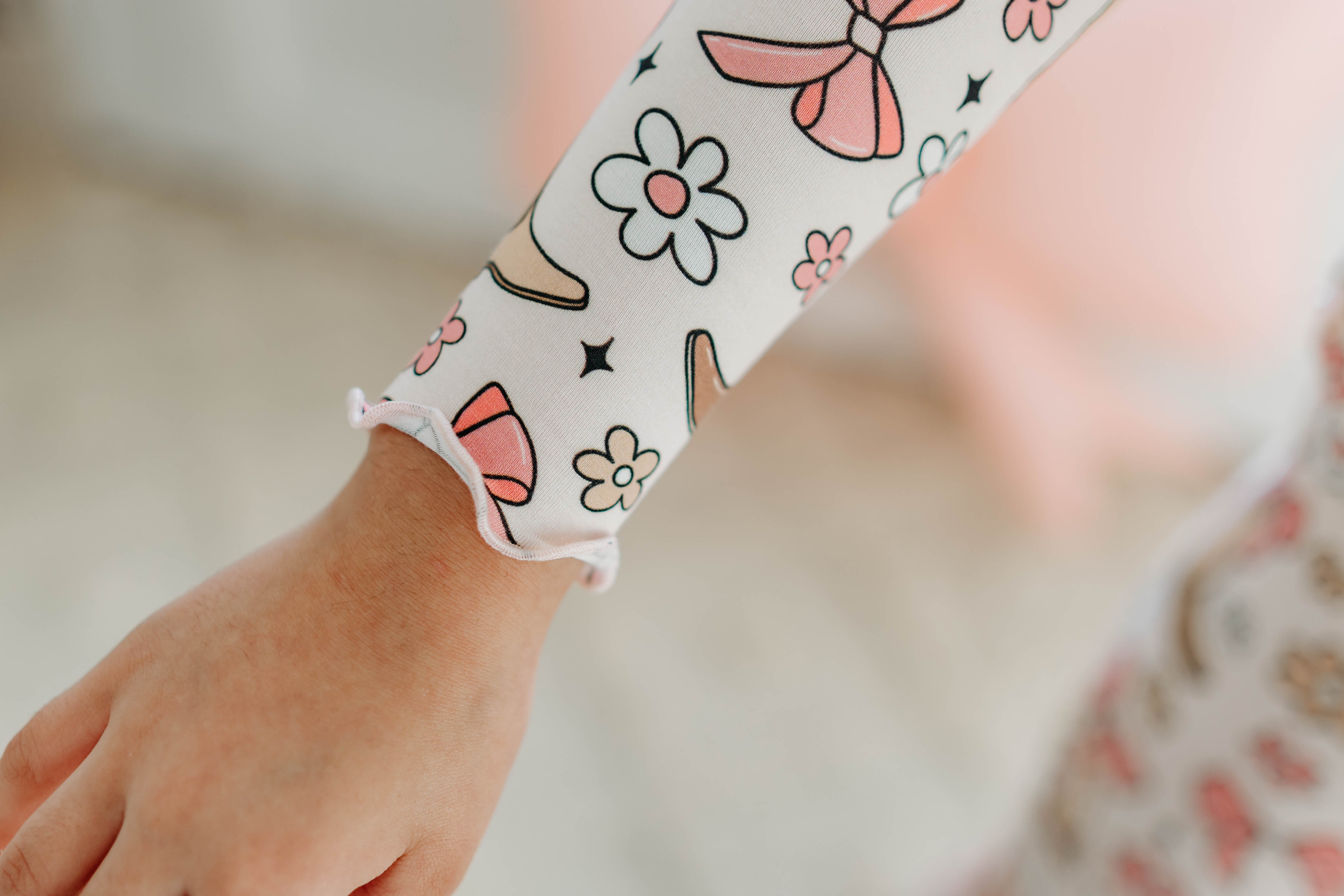Loungewear Set - Boots & Blossoms
