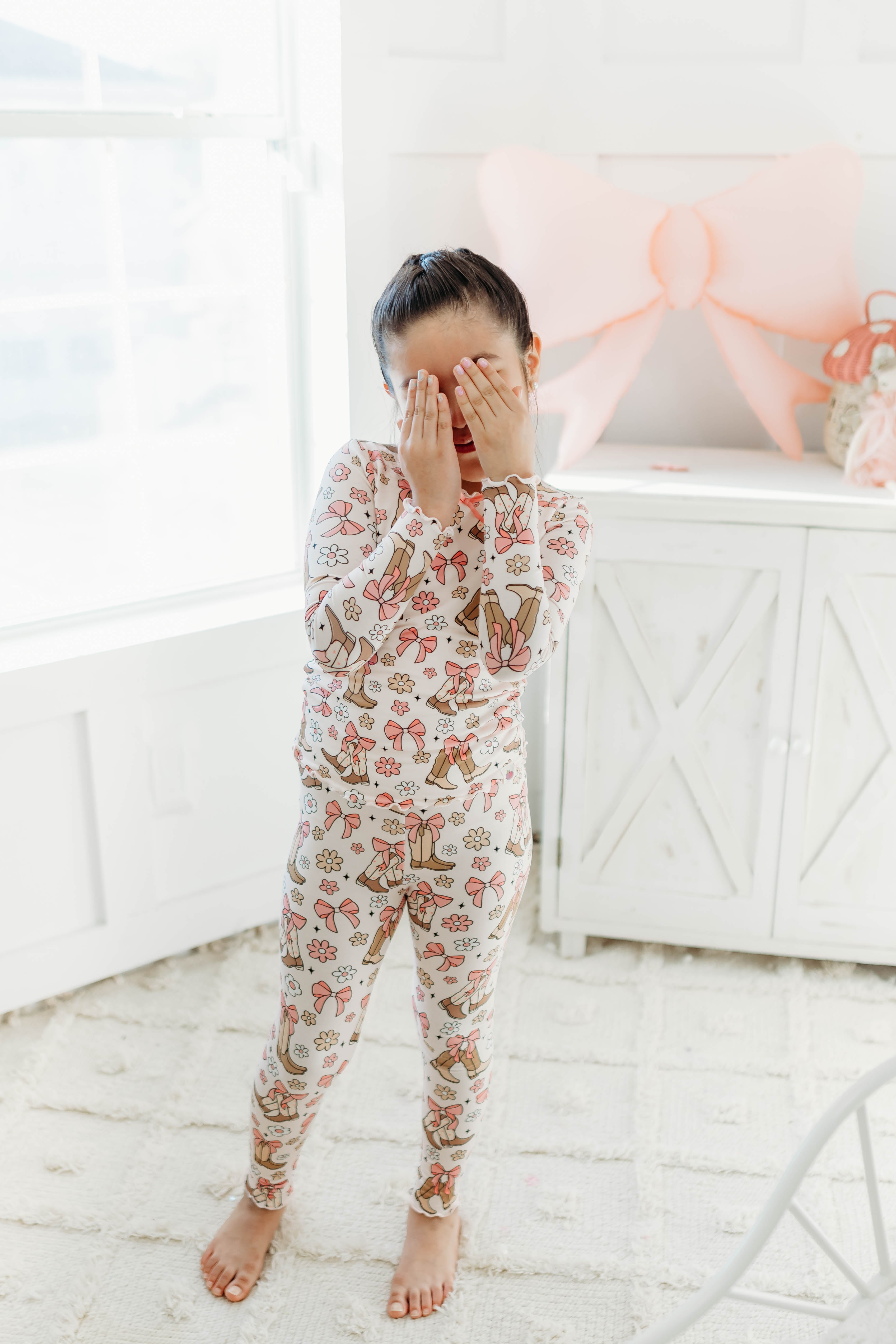 Loungewear Set - Boots & Blossoms