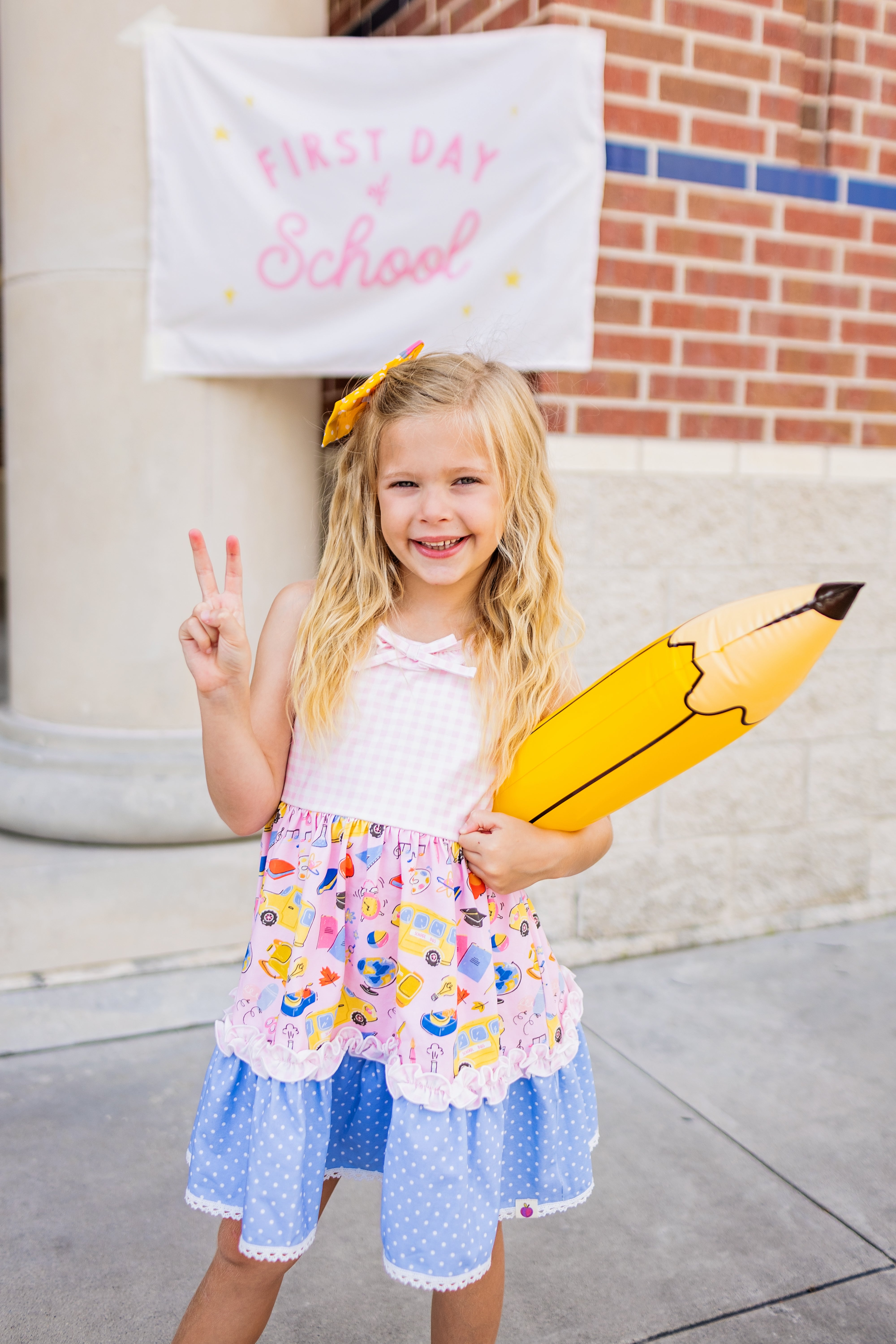 Annistyn Knit Dress - Bubblegum Academy