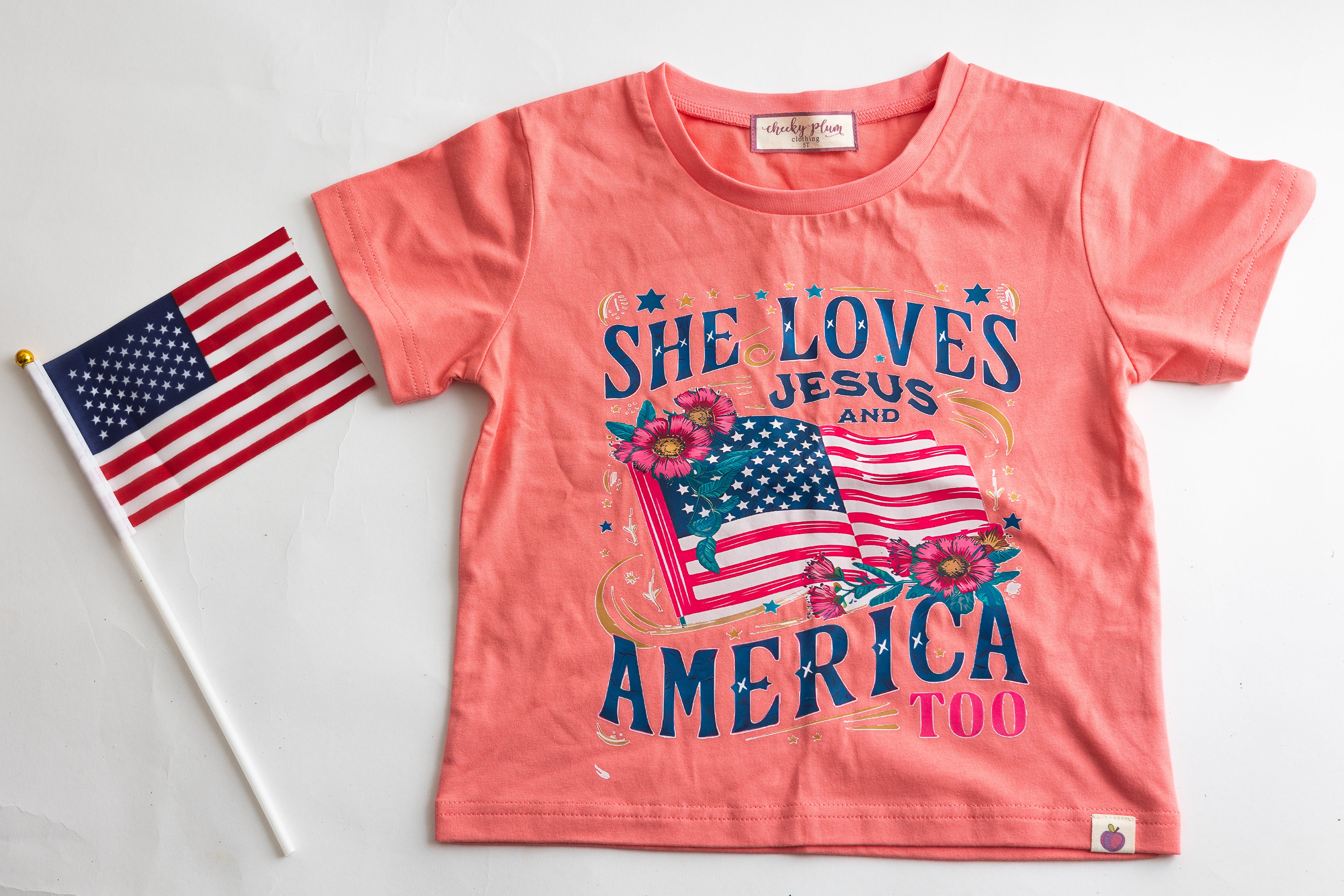 Graphic Tee - Loves Jesus