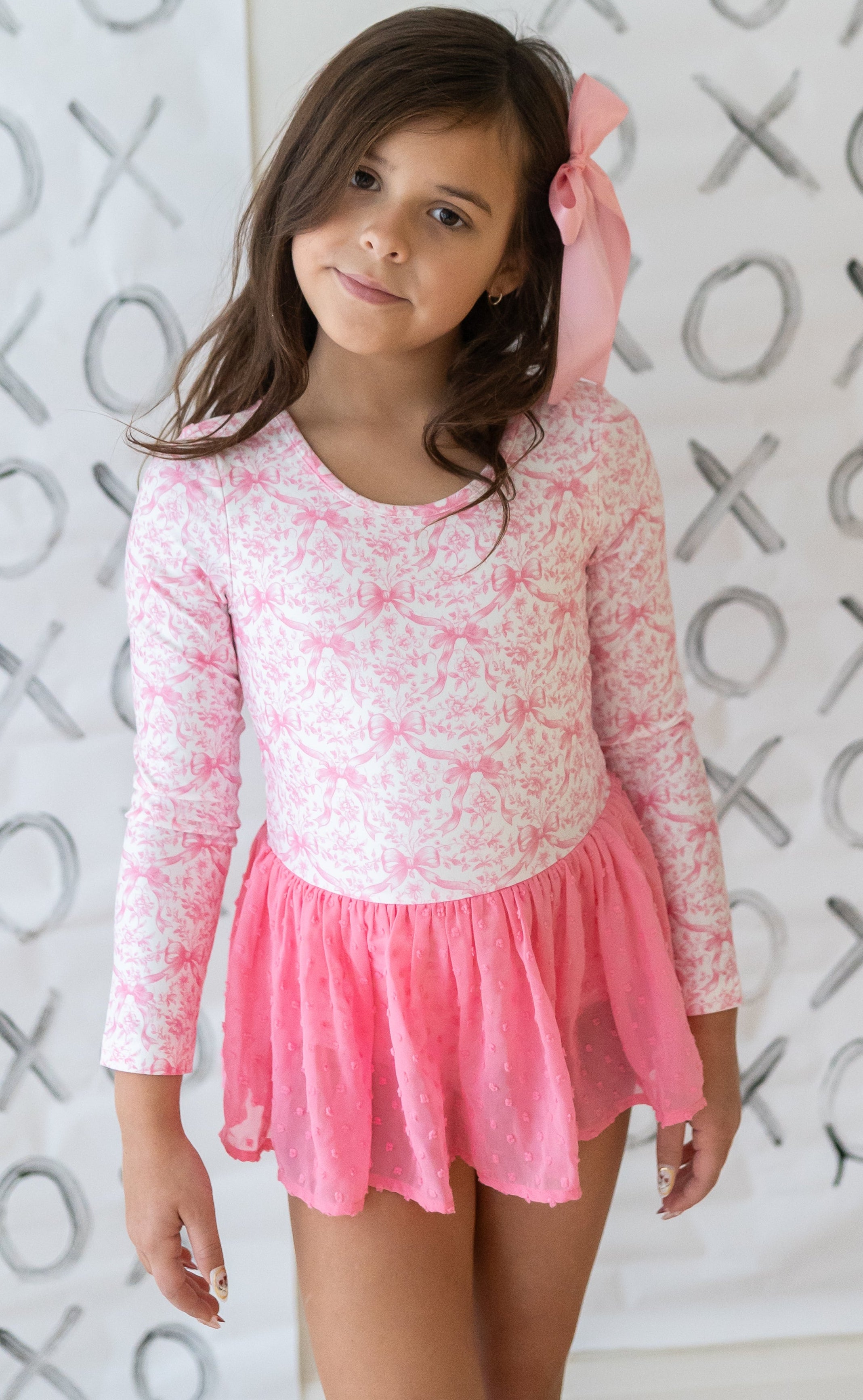 Model is wearing a 7Y