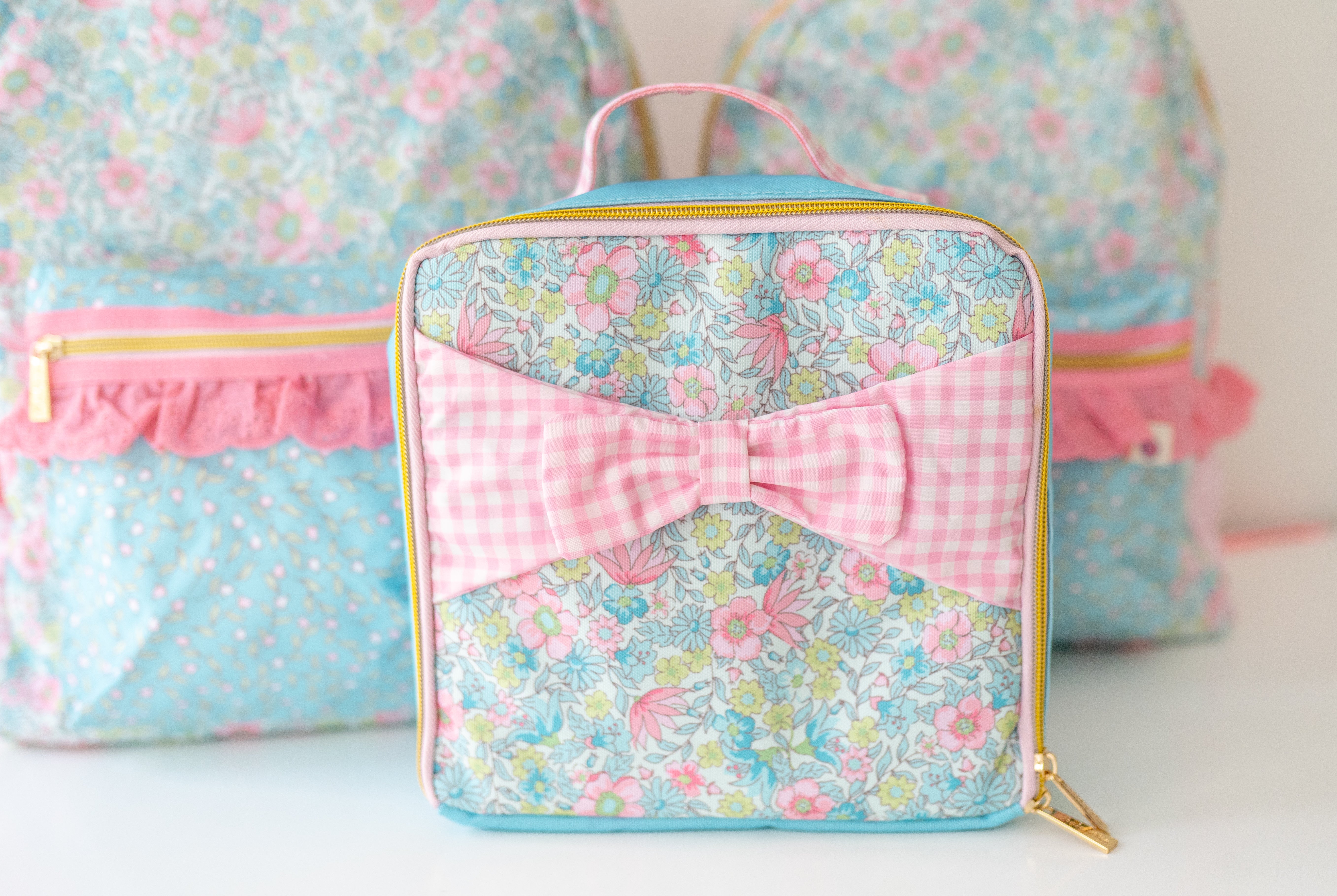 Bree Lunchbox - Rose Water Blossom