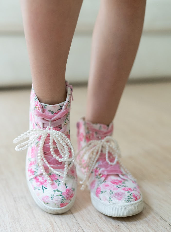 Pearl Bow Shoe Charms