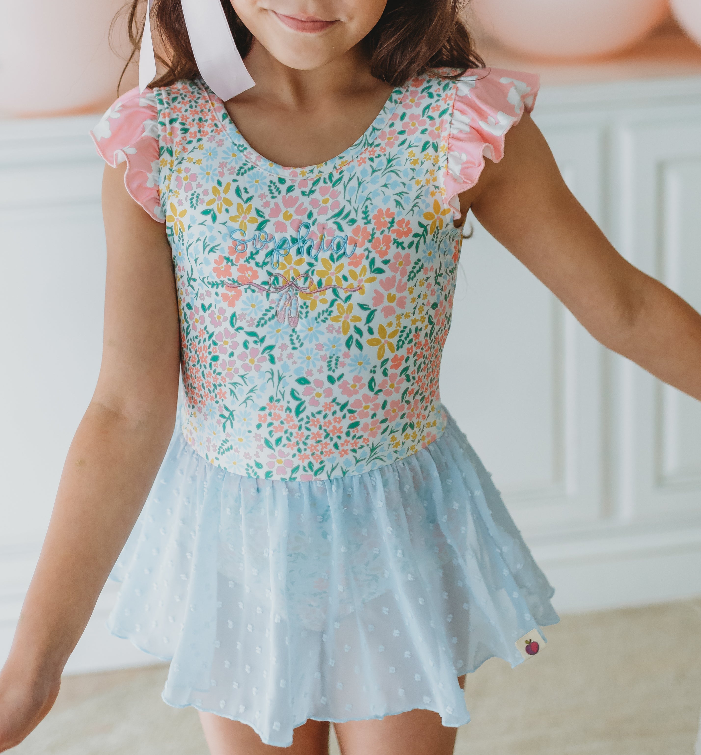 Farrah Leotard - Happiness