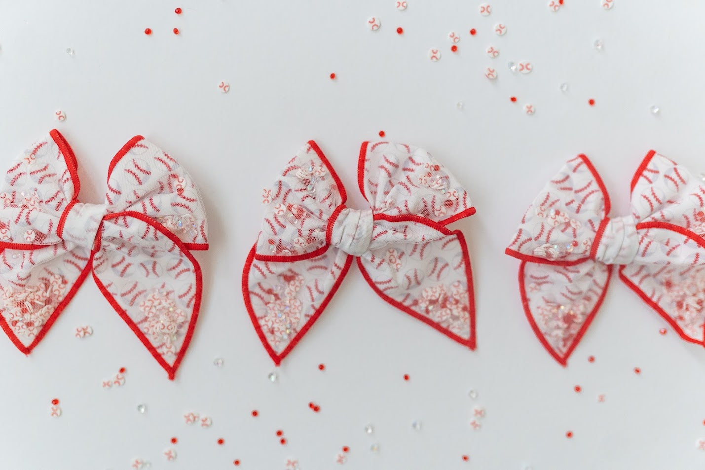 Mesh Shaker Bow - Play Ball!