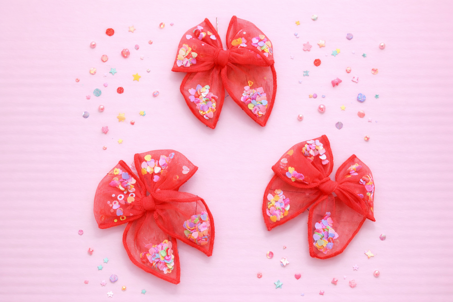 Mesh Shaker Bow - Cutest Cupid