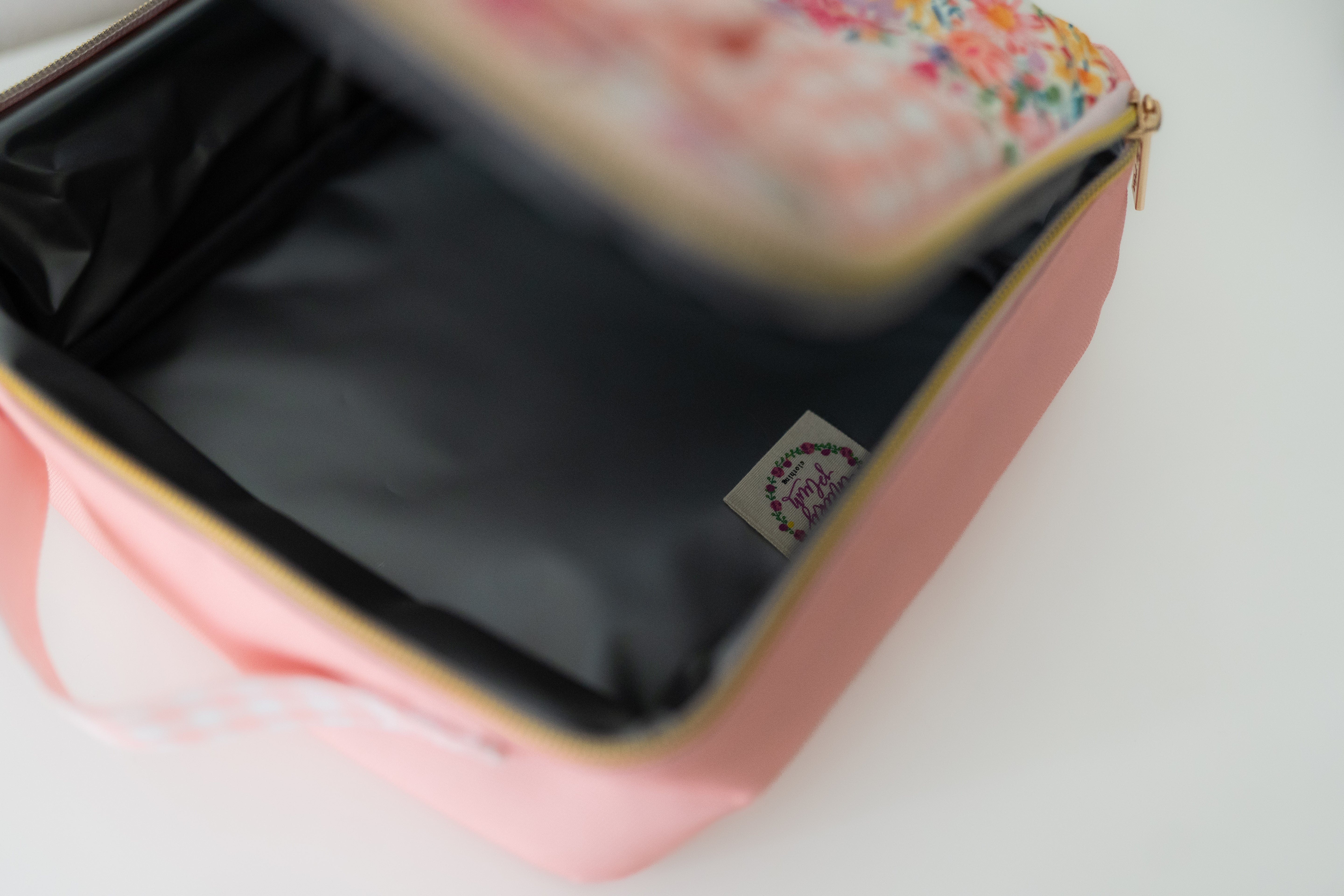 Quilted Mia Lunchbox - Wildflower Waltz