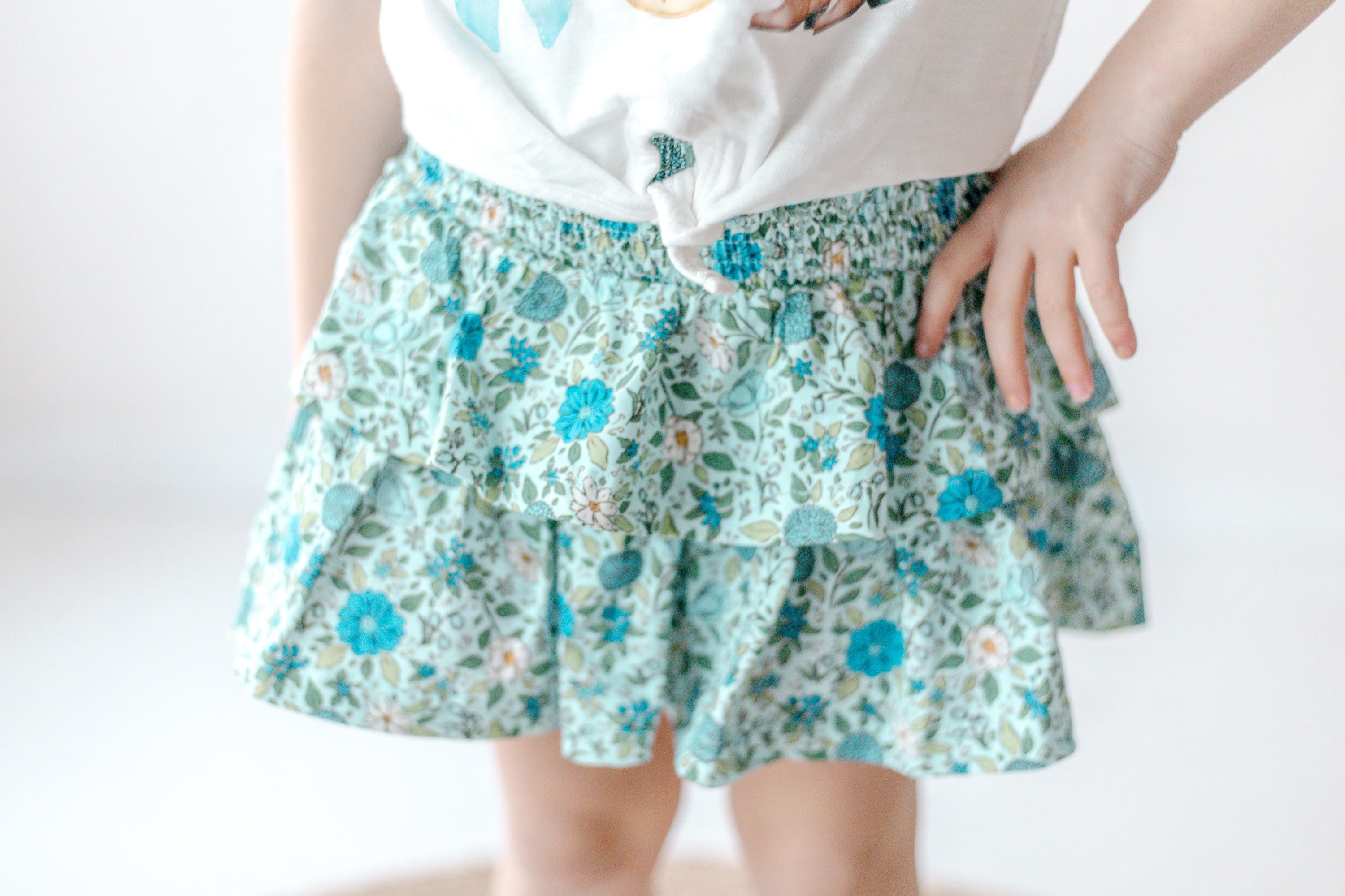 Blair Layer Skirt - Dewdrop Daisies