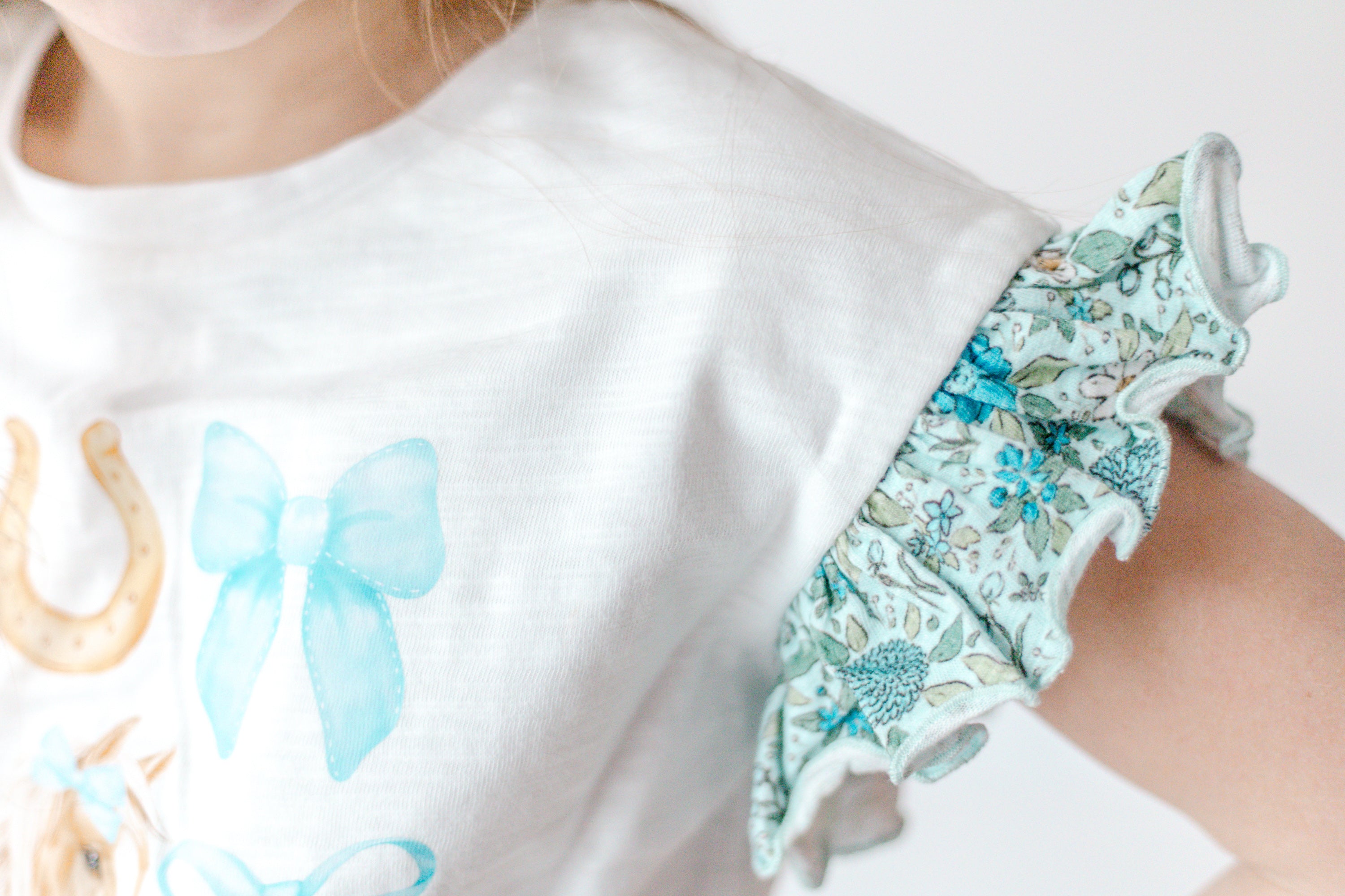 Tie Graphic Tee - Sassy Saddle