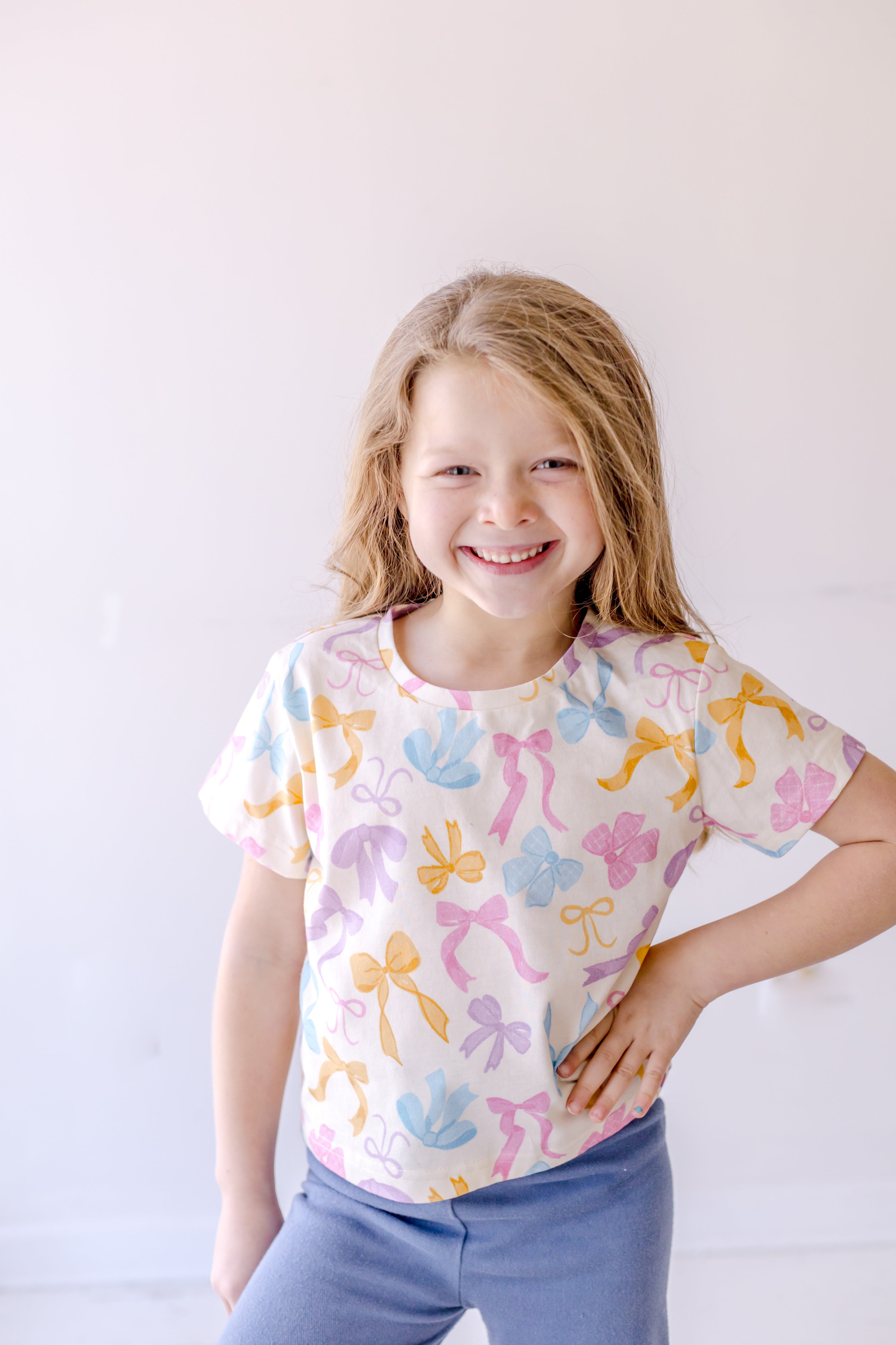 Graphic Tee - Bow Bliss