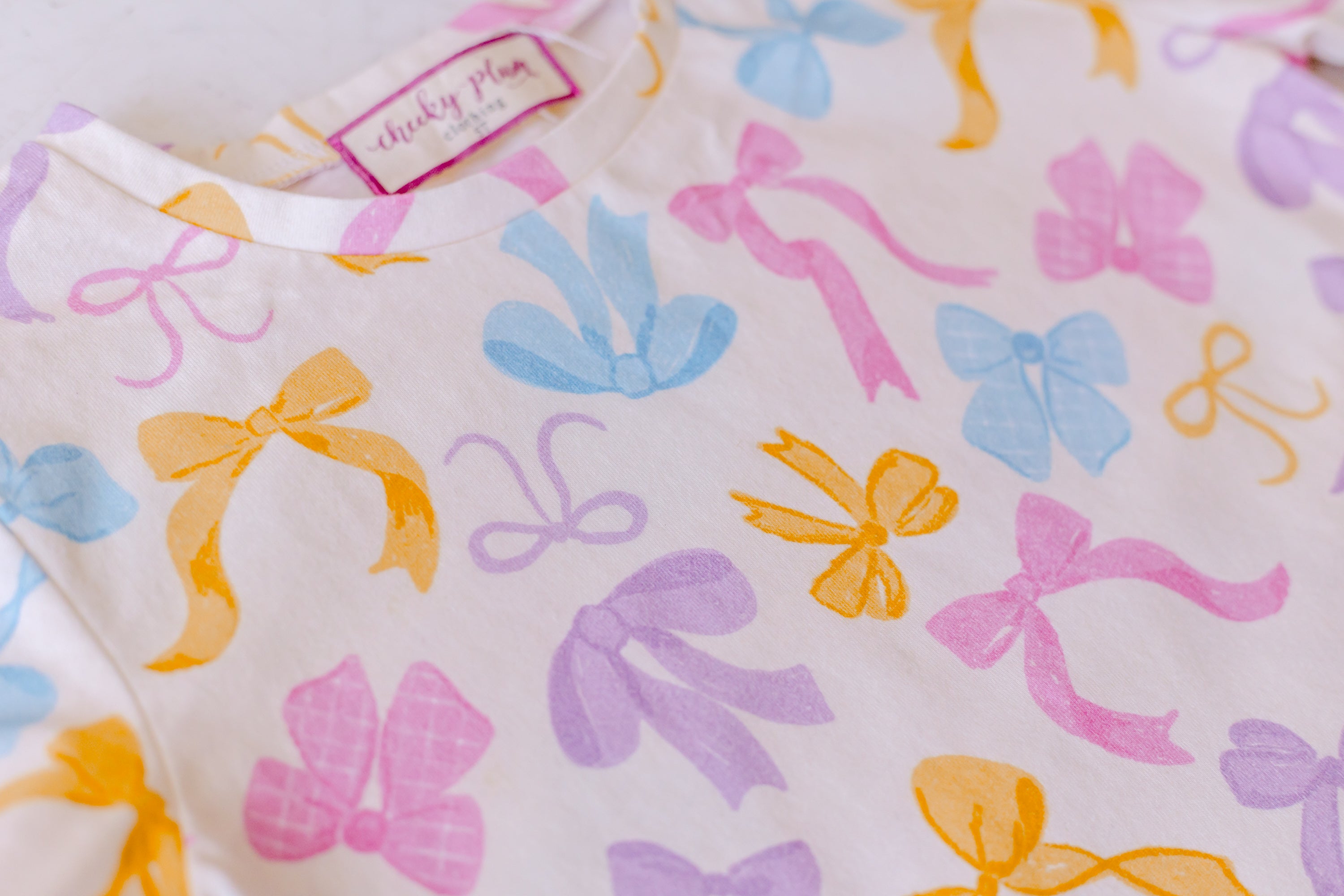 Graphic Tee - Bow Bliss