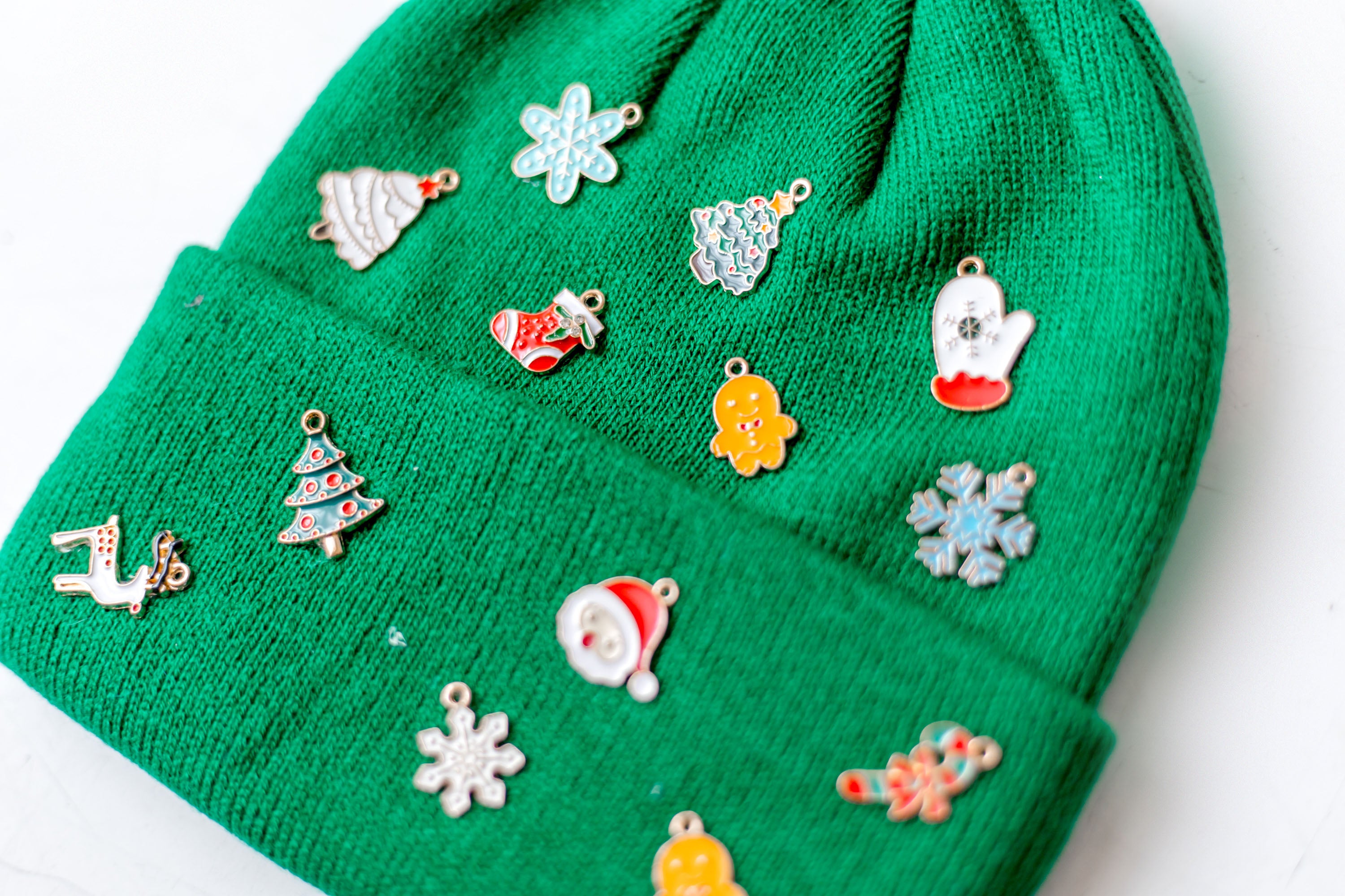 Knit Beanie - Winter Wishes