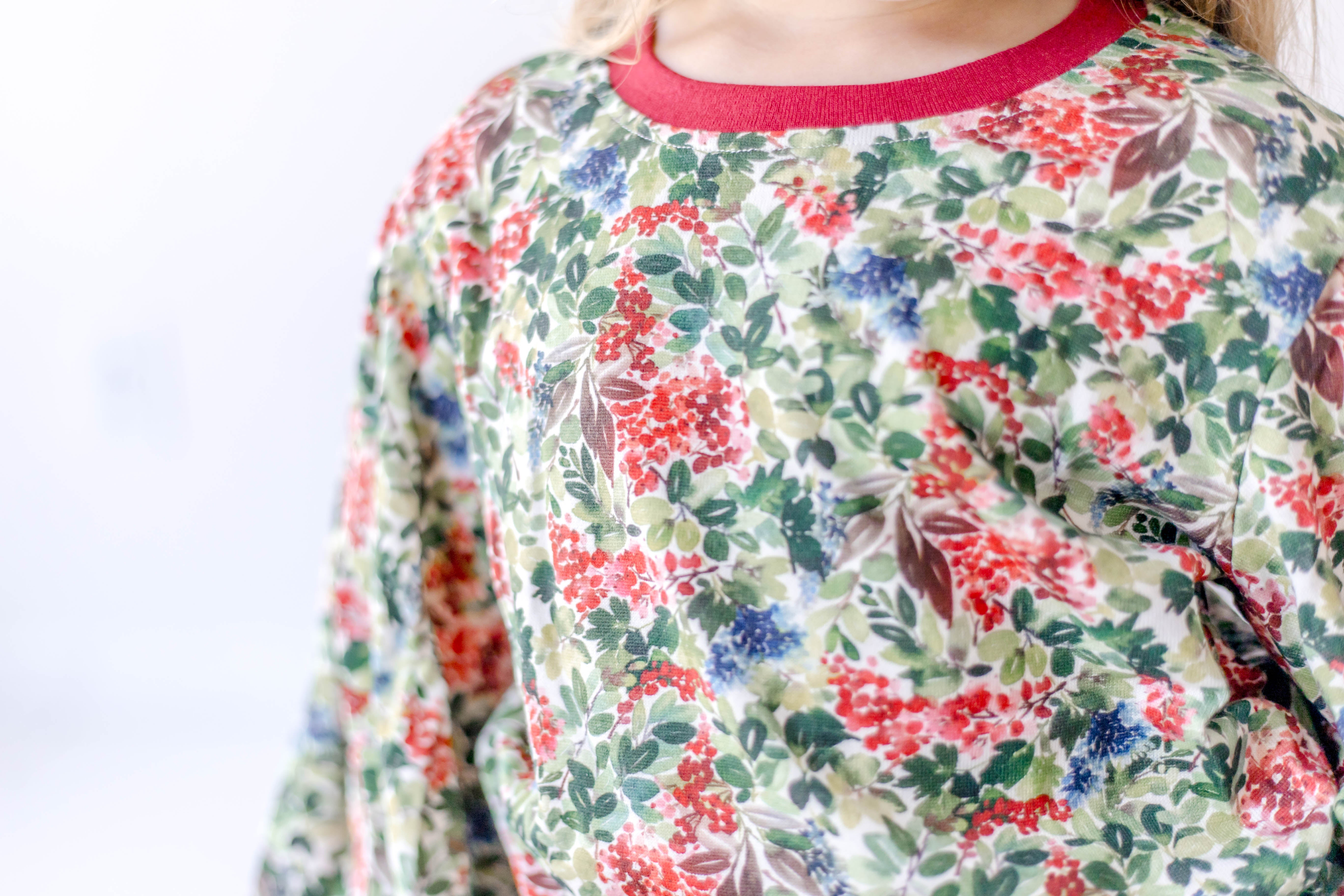 Puff Sleeve Sweater - Crimson Noel