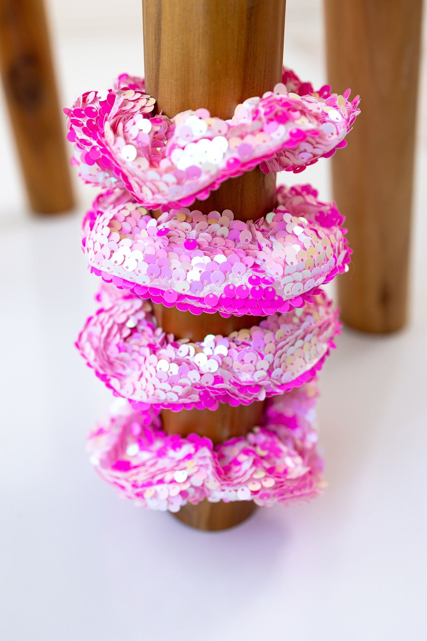 Iridescent Sequin Scrunchie - Light Pink