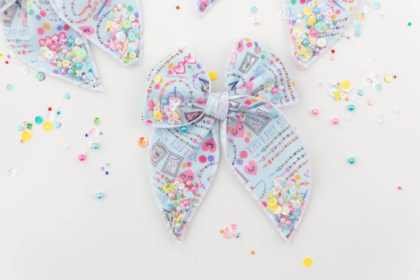 Mesh Shaker Bow - Fearless Flair