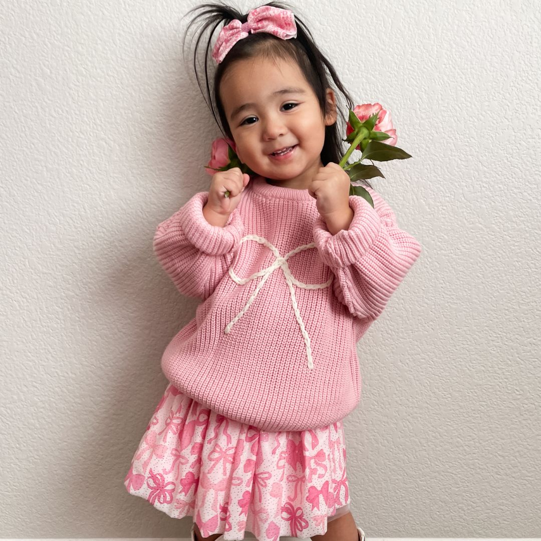Sweet Wink Sweater - Bow Yarn Knit