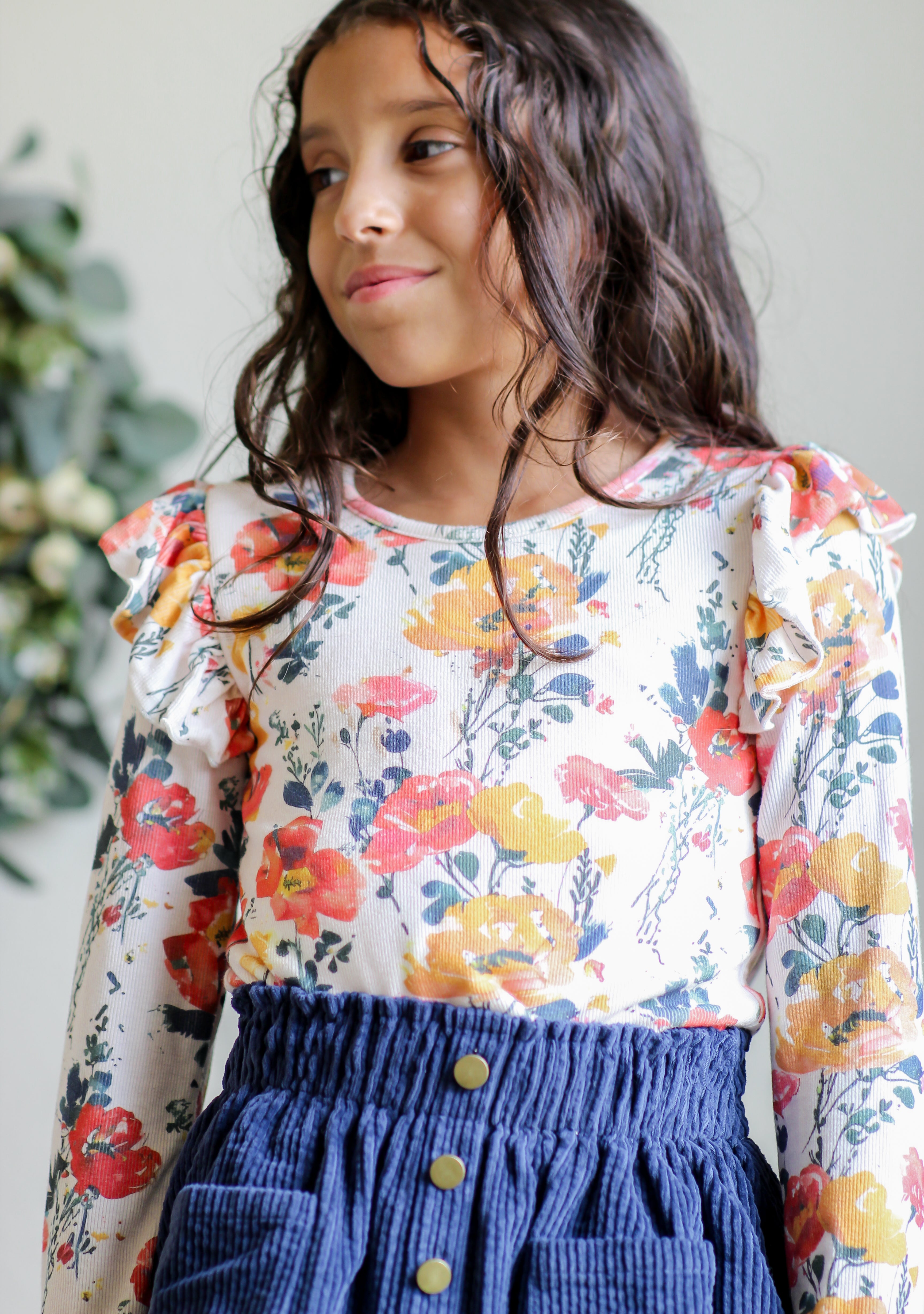 Ribbed Ruffle Top - Ink & Aura