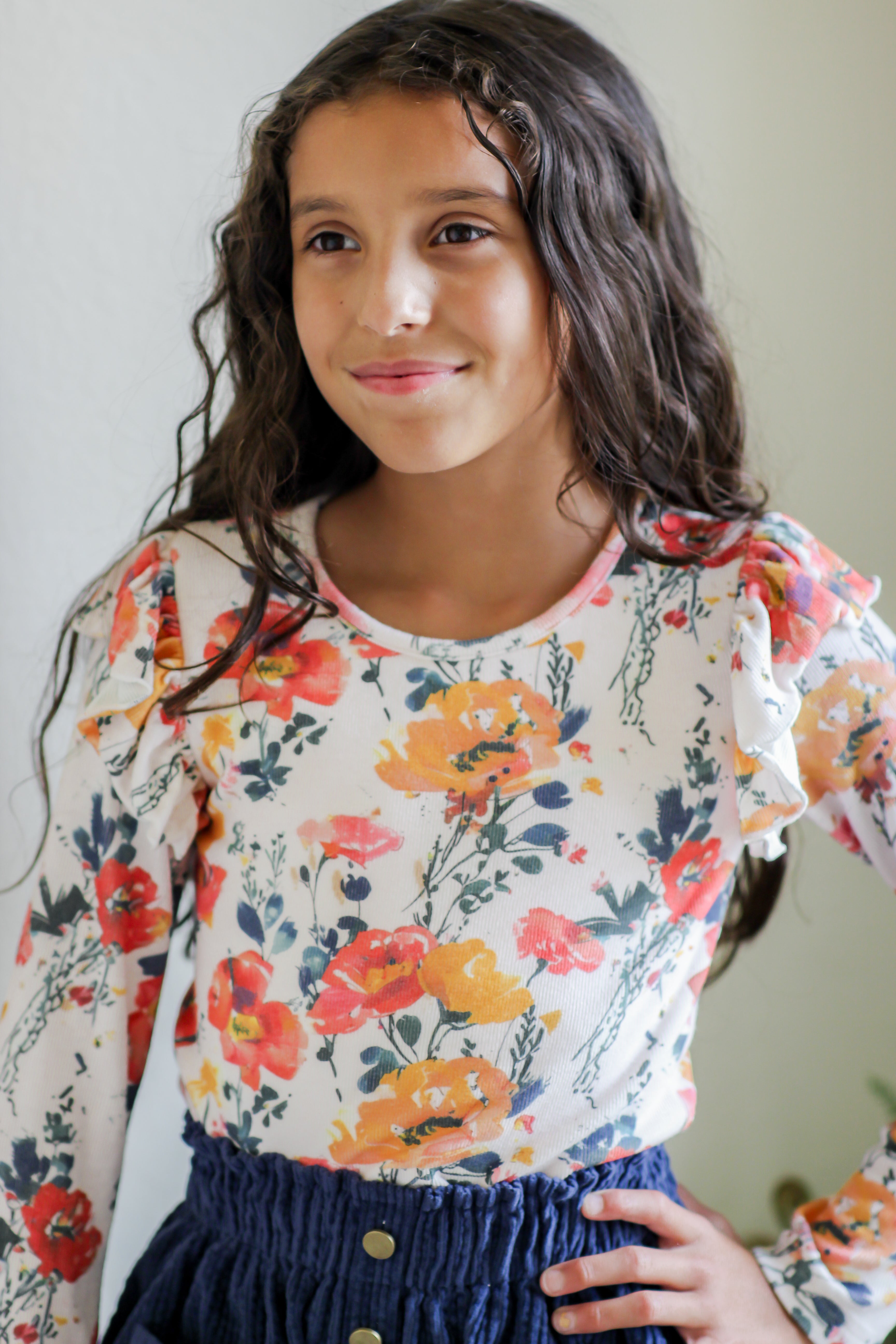 Ribbed Ruffle Top - Ink & Aura