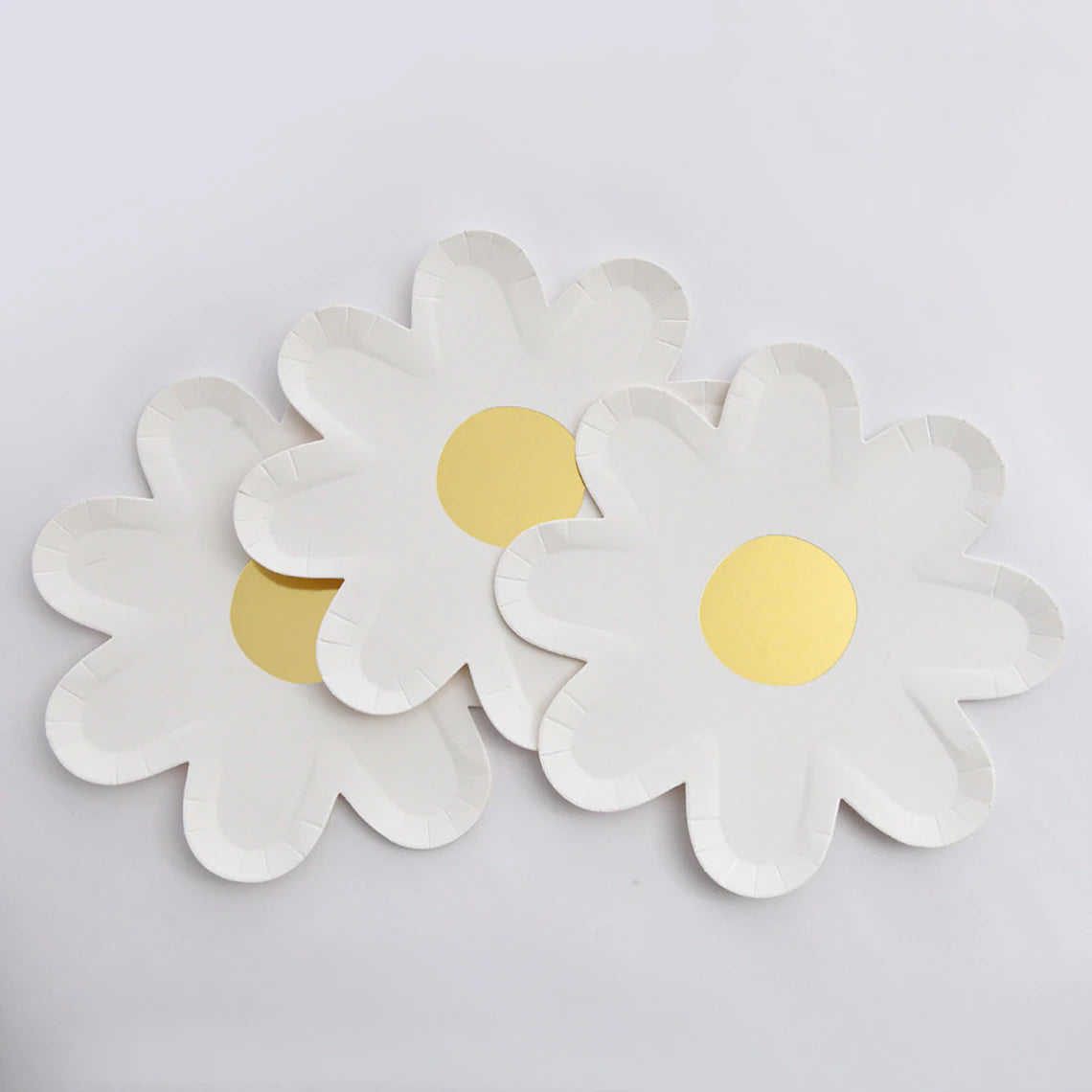 Daisy Paper Plates (7 in)