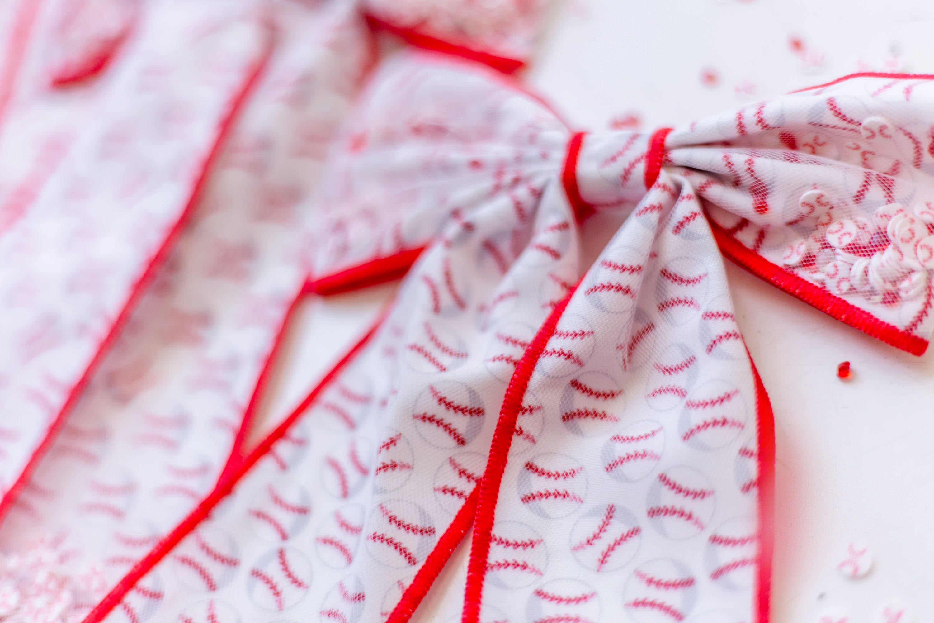 Mesh Shaker Hair Bow - Home Run