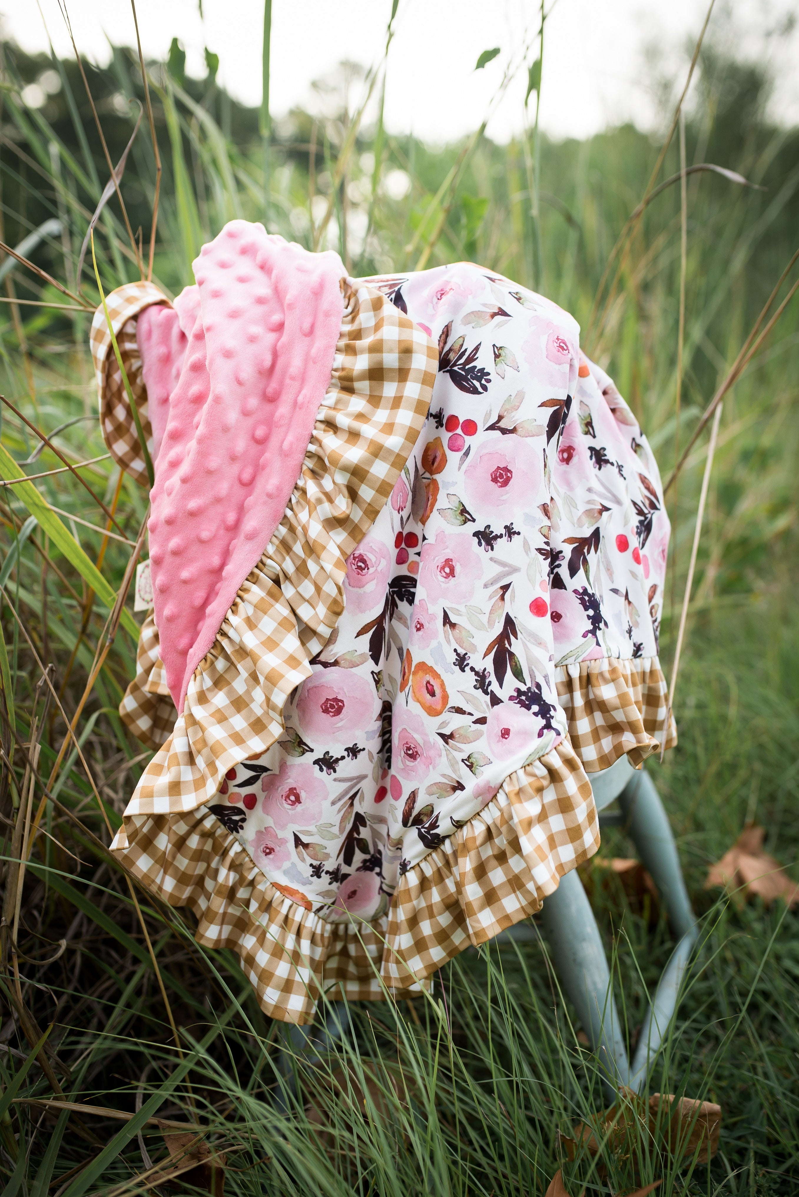 Heartwood Ruffle Blanket - Extra Large