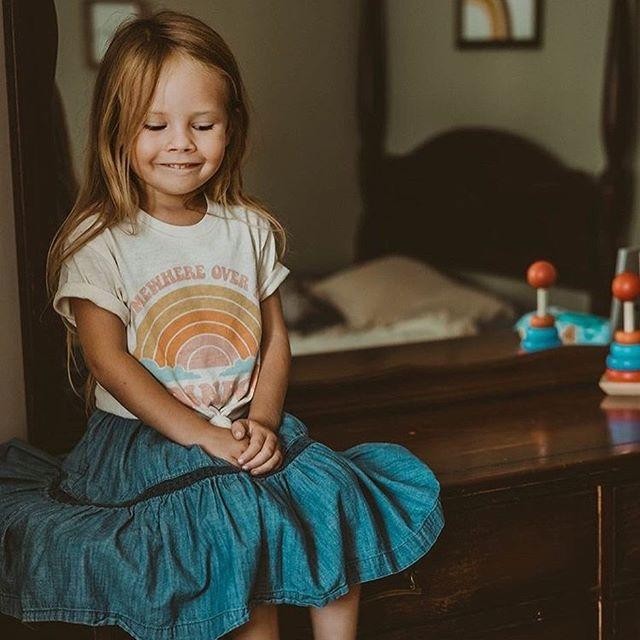 Somewhere Over the Rainbow Tee - Vintage Style