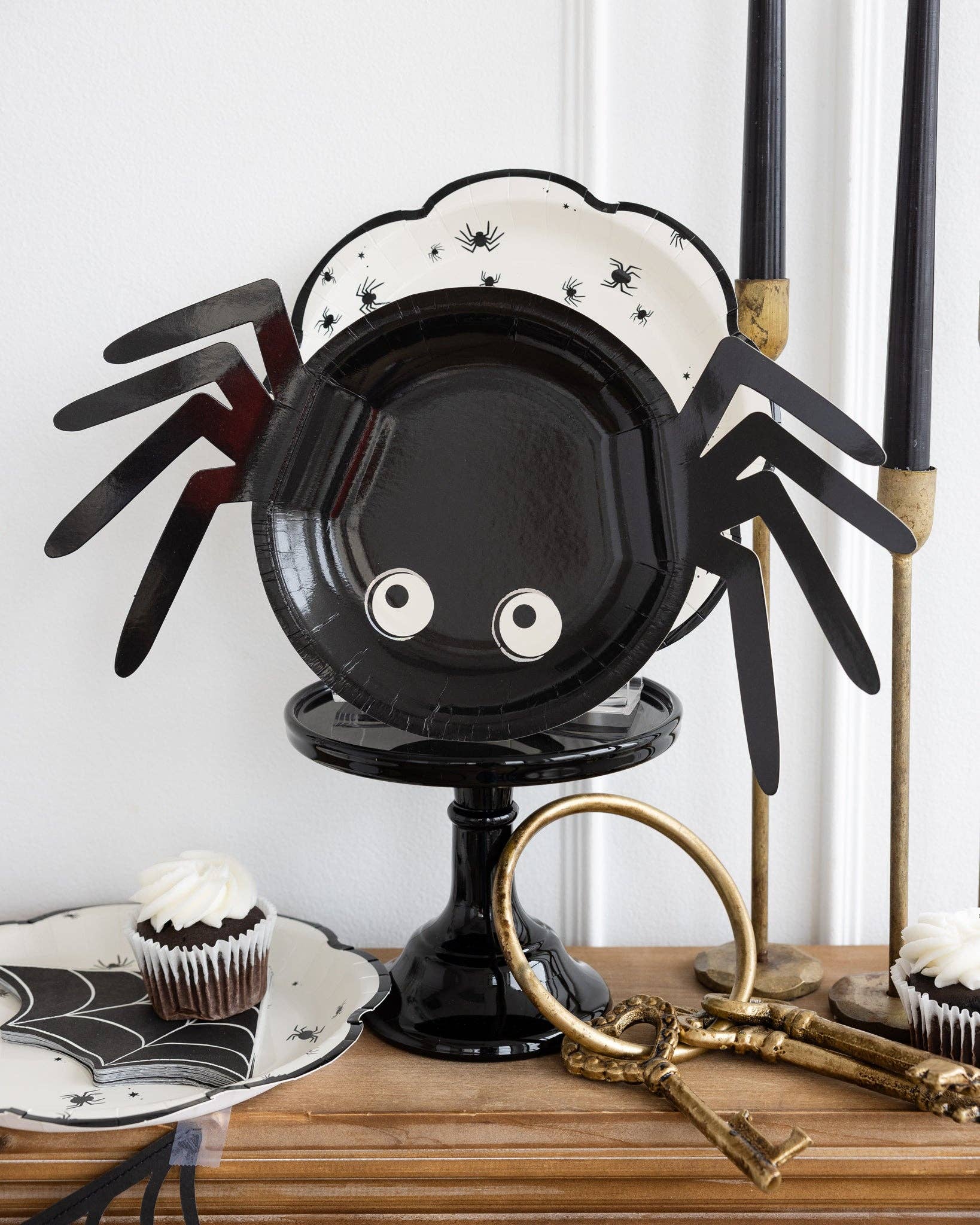 Spider Shaped Paper Plate - 8 PK