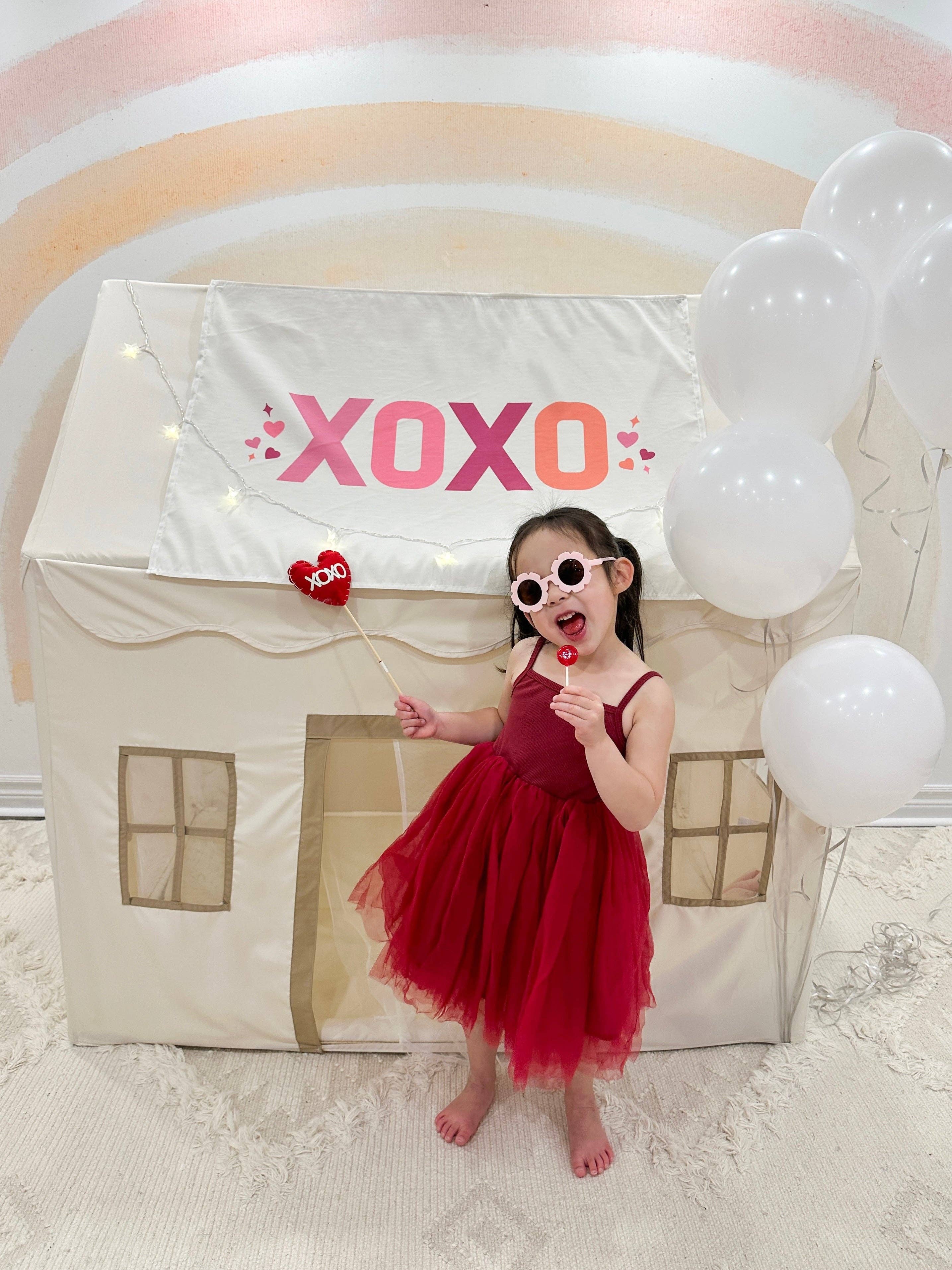 XOXO Banner - 36x26"