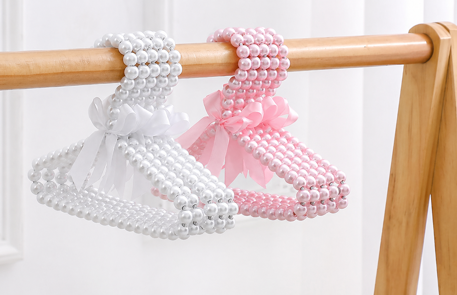 Pearl Clothing Hanger Set (Multiple Colors)