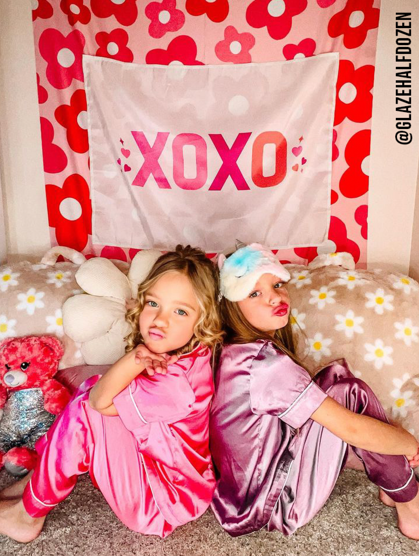 XOXO Banner - 36x26"