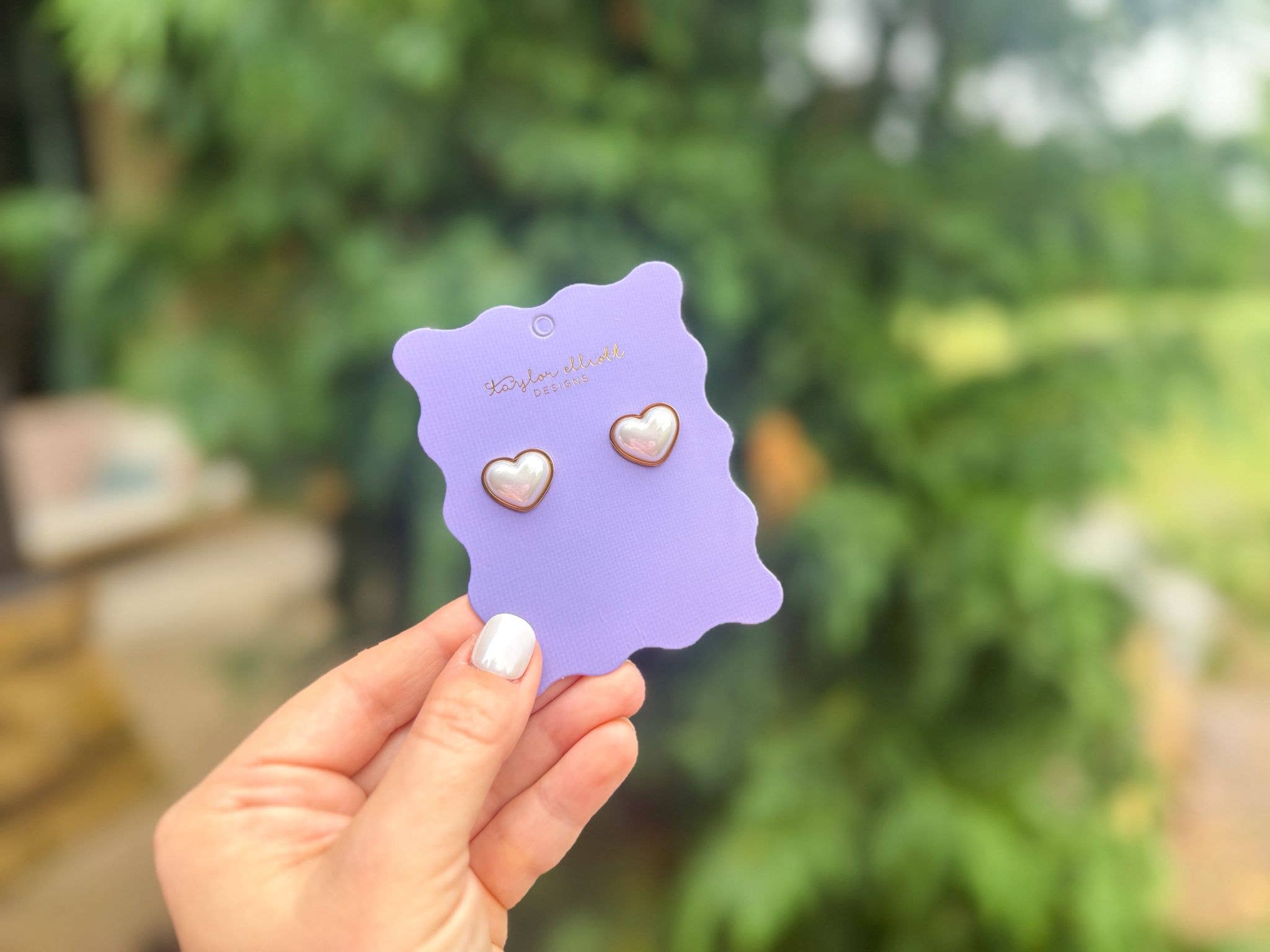 Stud Earrings - Pearl Hearts