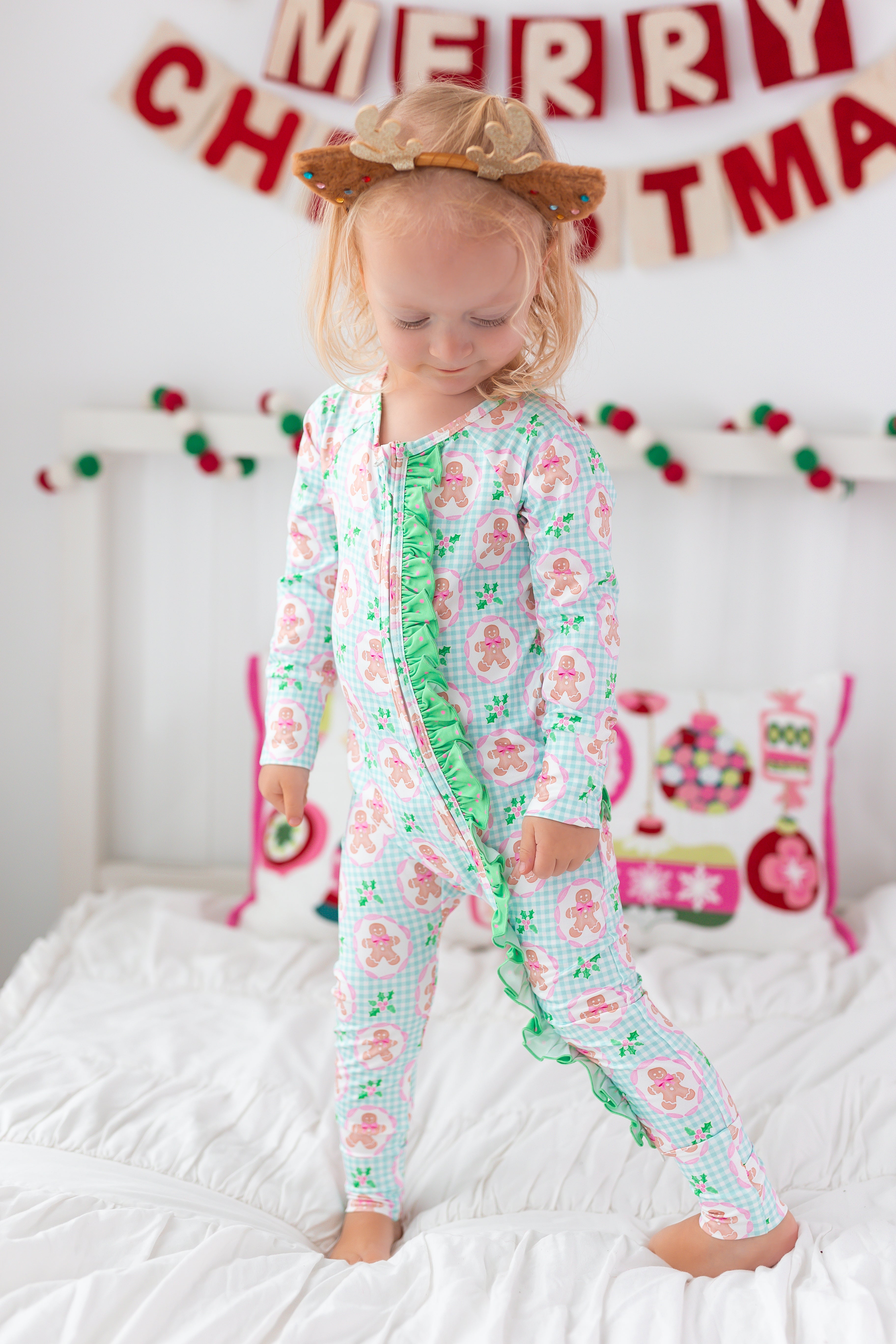 Zipper Loungewear - Gingerbread Delight