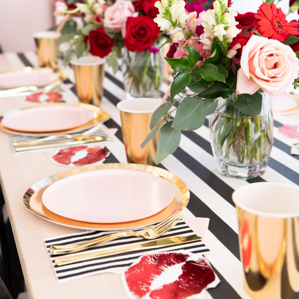 Die-Cut Lip Cocktail Napkins - 20 PK