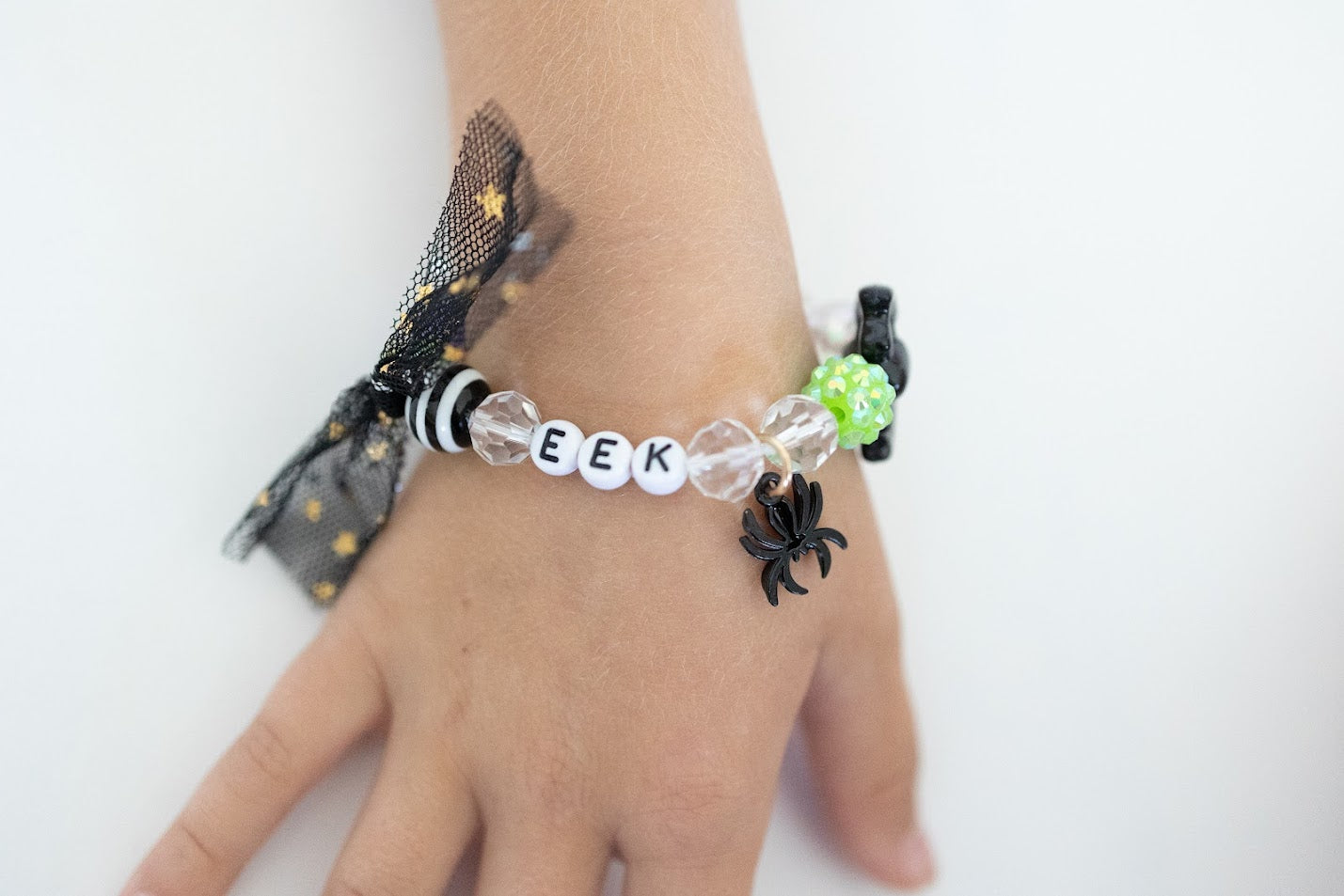 Crushed Glass Bead Stretch Bracelet - Eek
