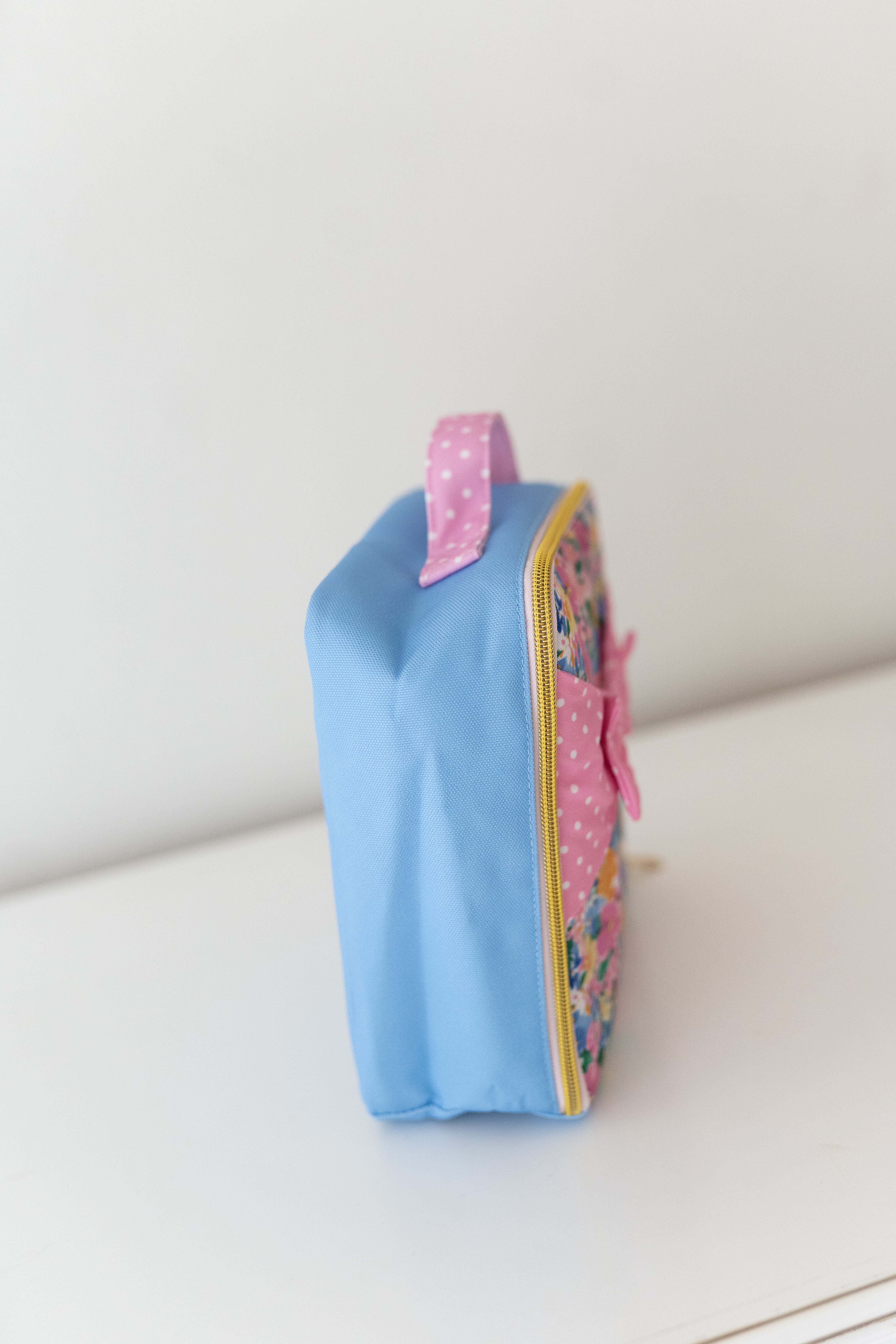 Bree Lunchbox - Sunlit Garden