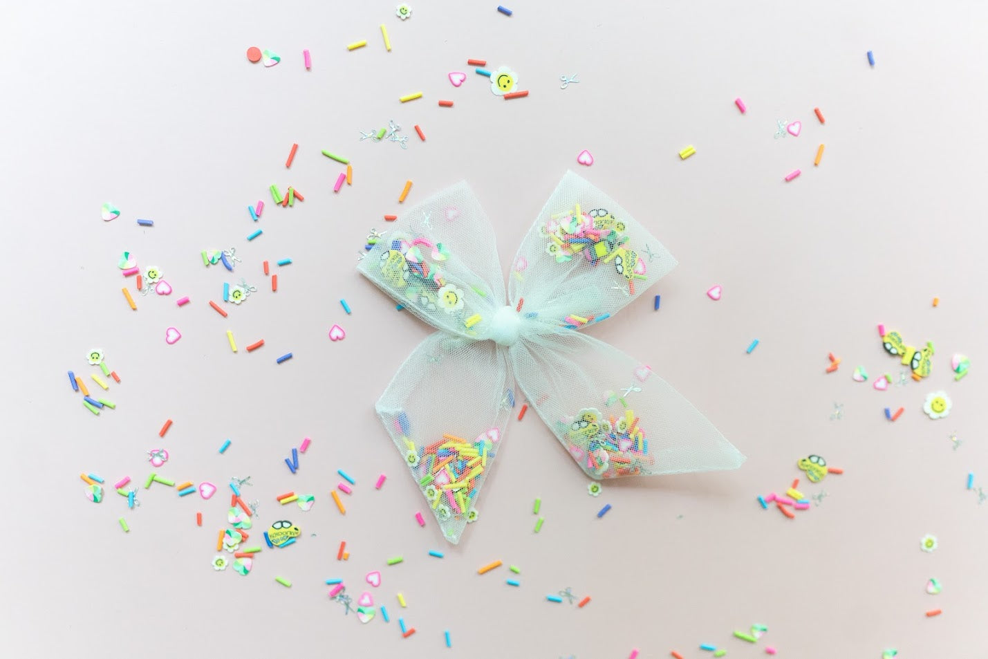 Mesh Shaker Bow - Class Favorite