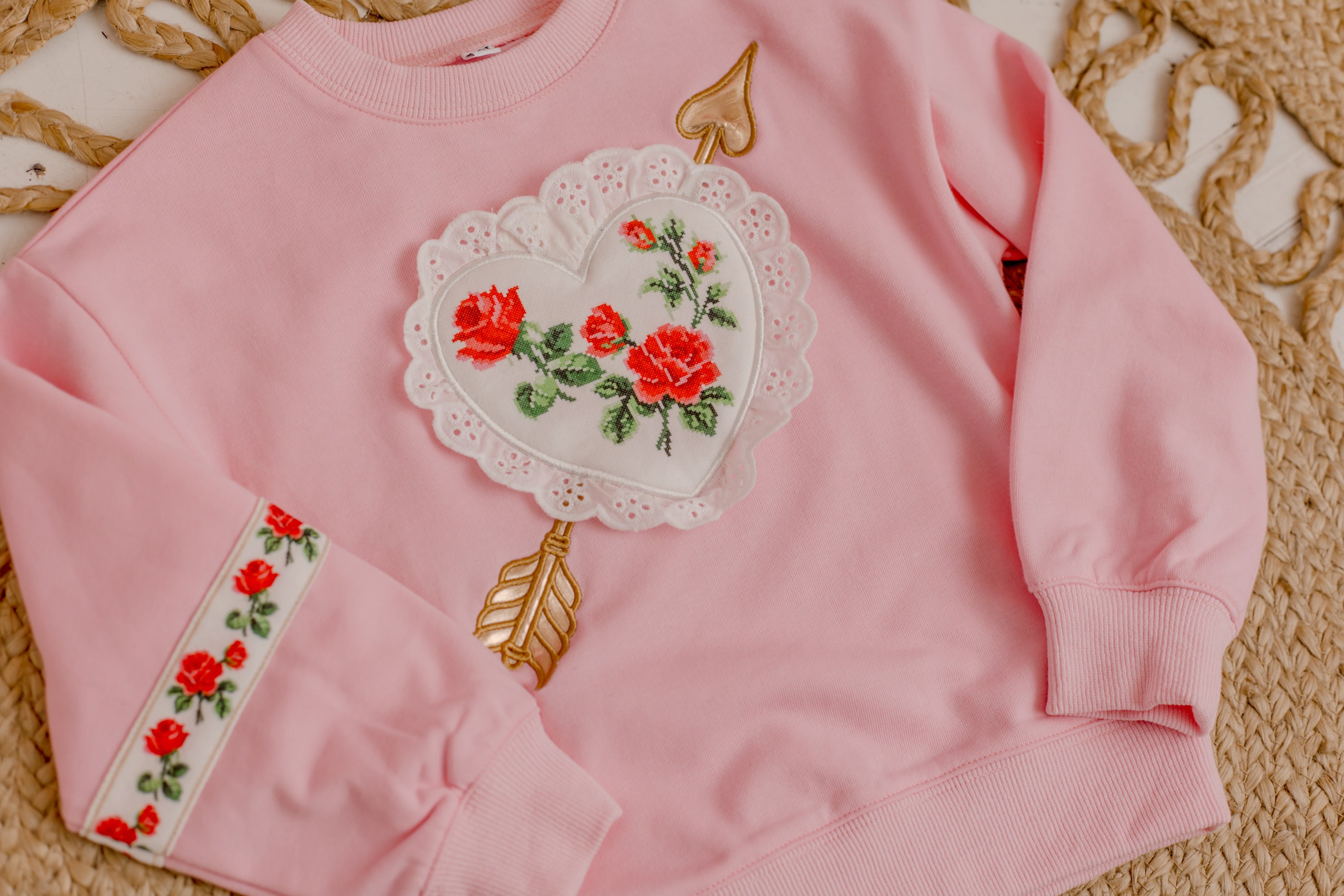 Sweater - Love Struck