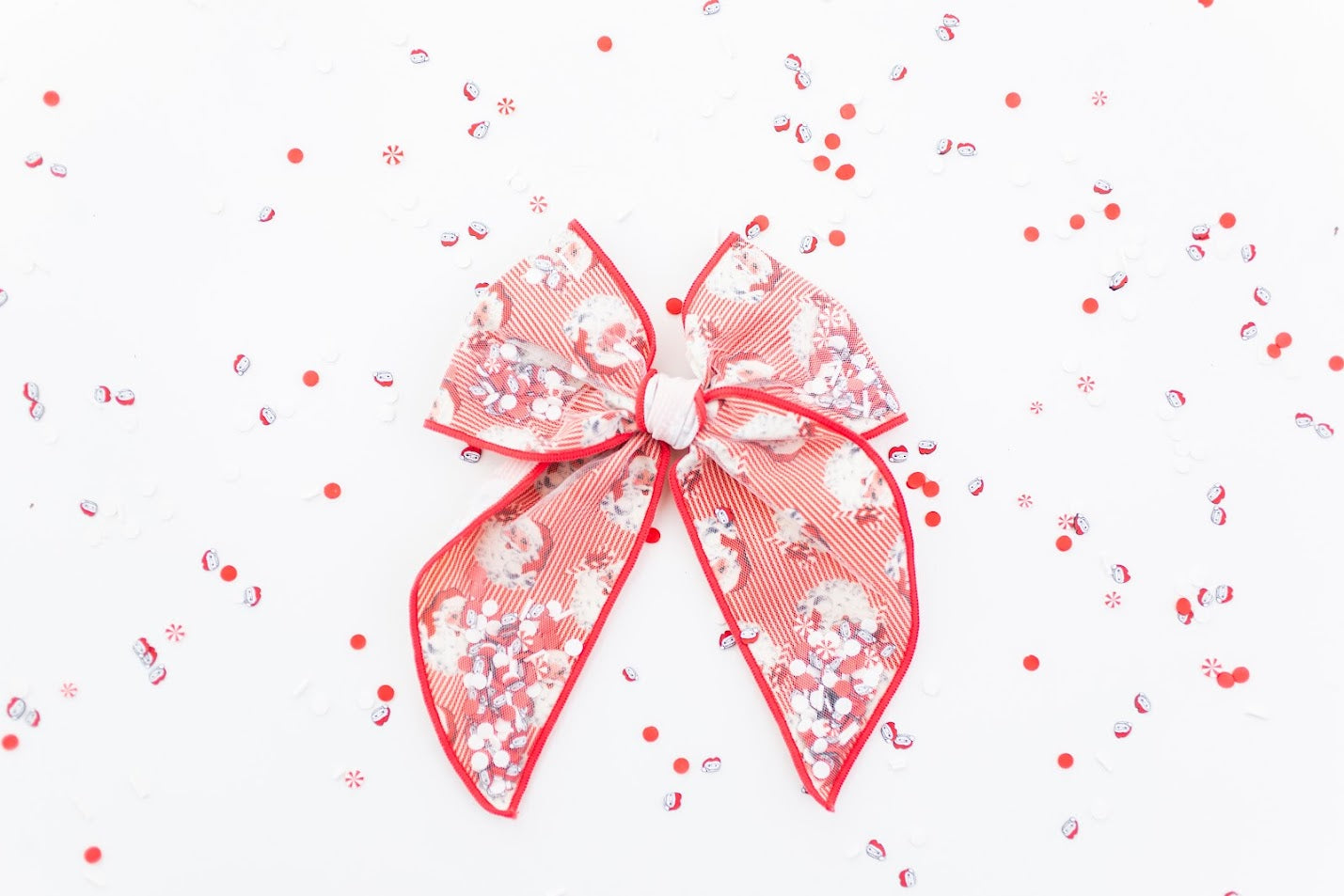 Mesh Shaker Bow - Classic Claus