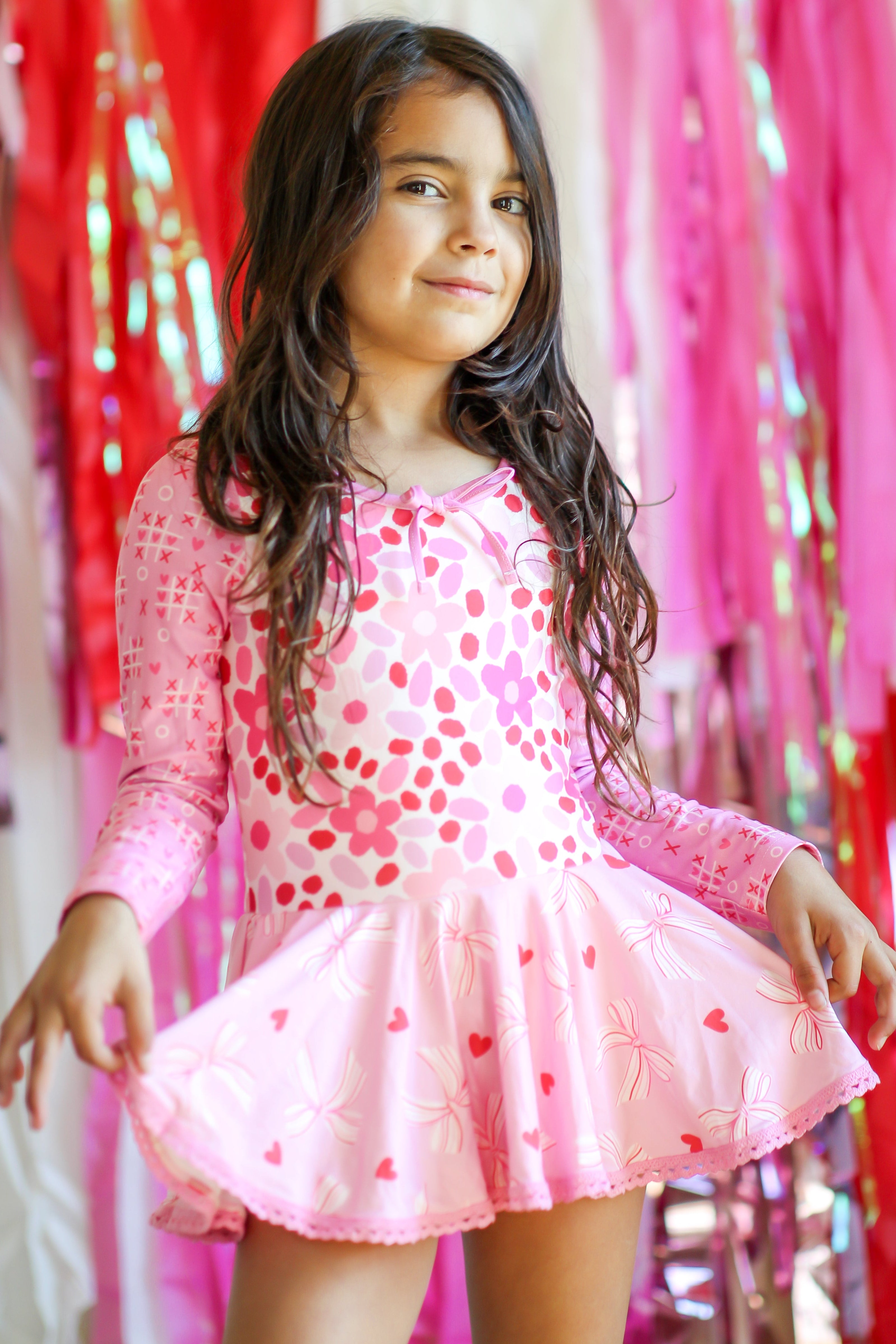 Model is wearing a 6Y